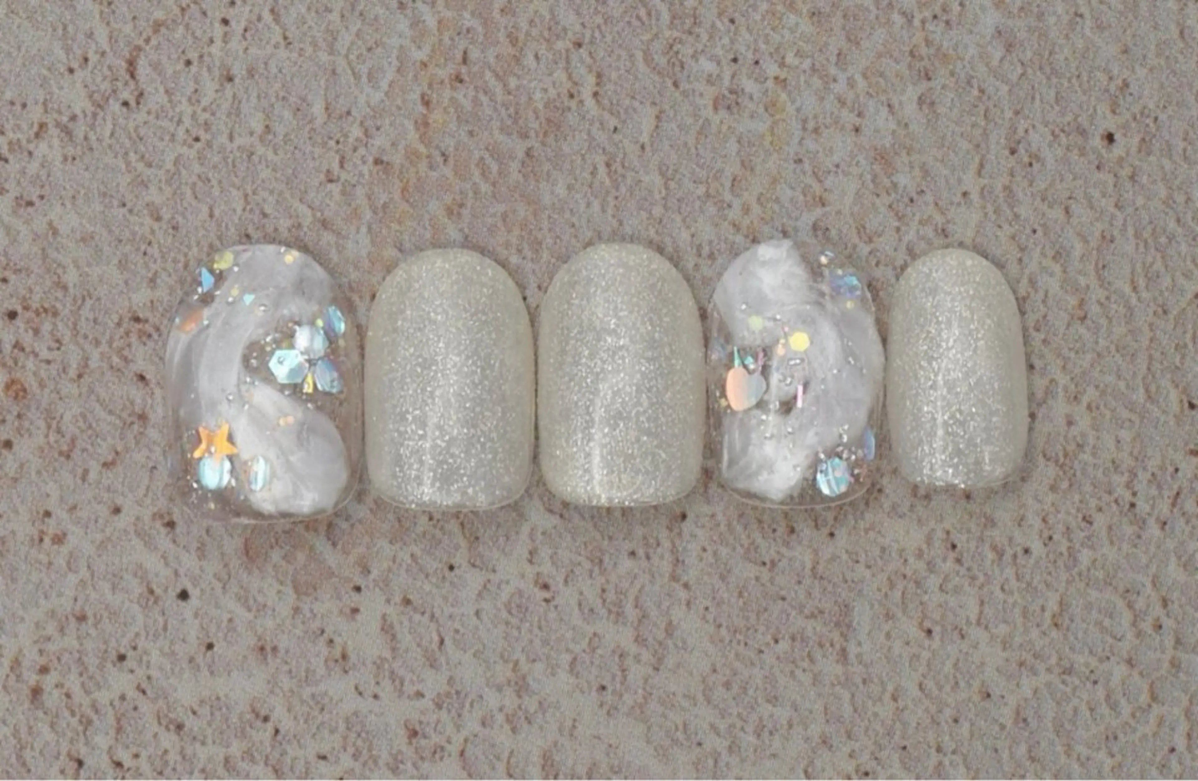 ネイル ゆら 練習生💅🏻のネイルデザイン