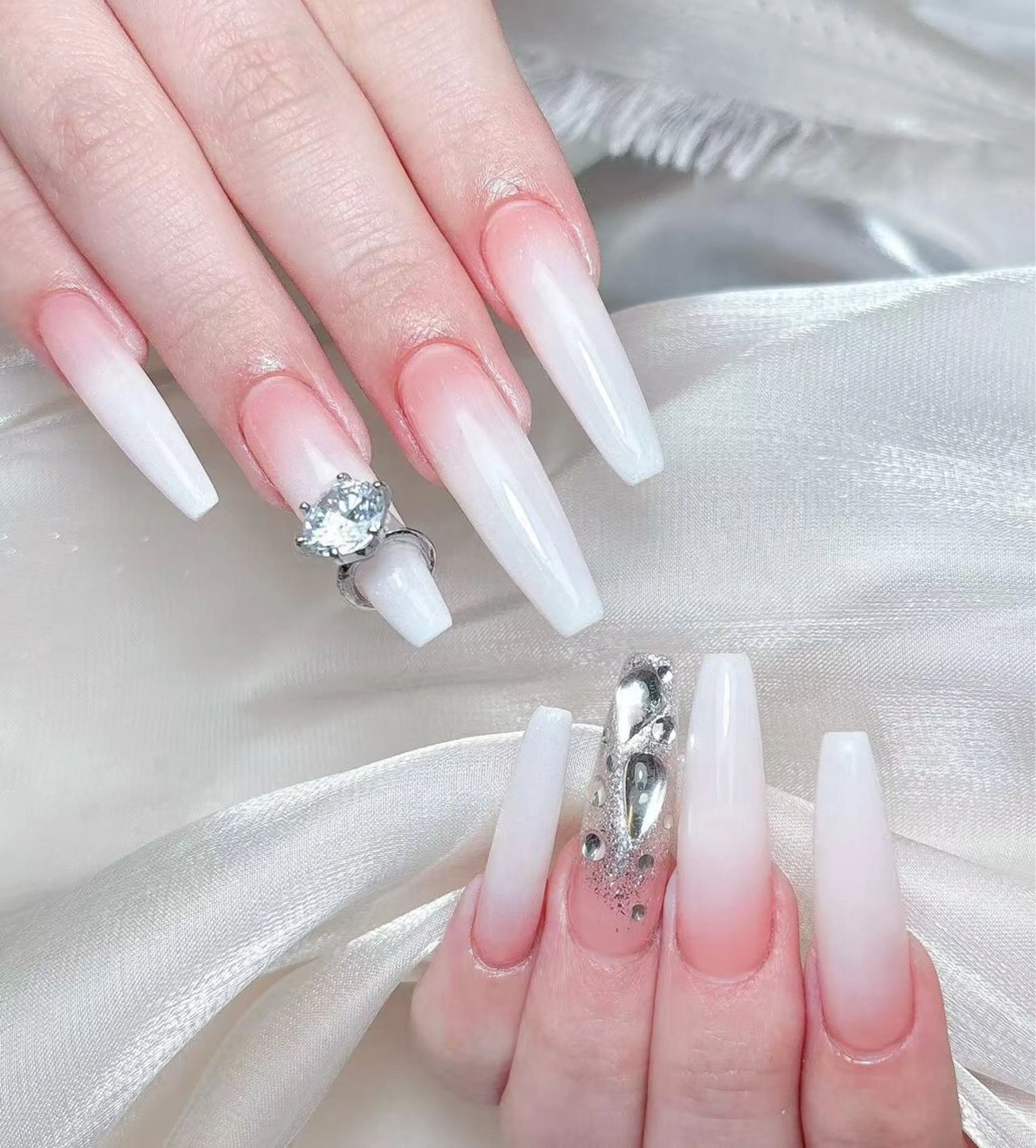 ネイル 🎀M nails✨ ビューティーのネイルデザイン