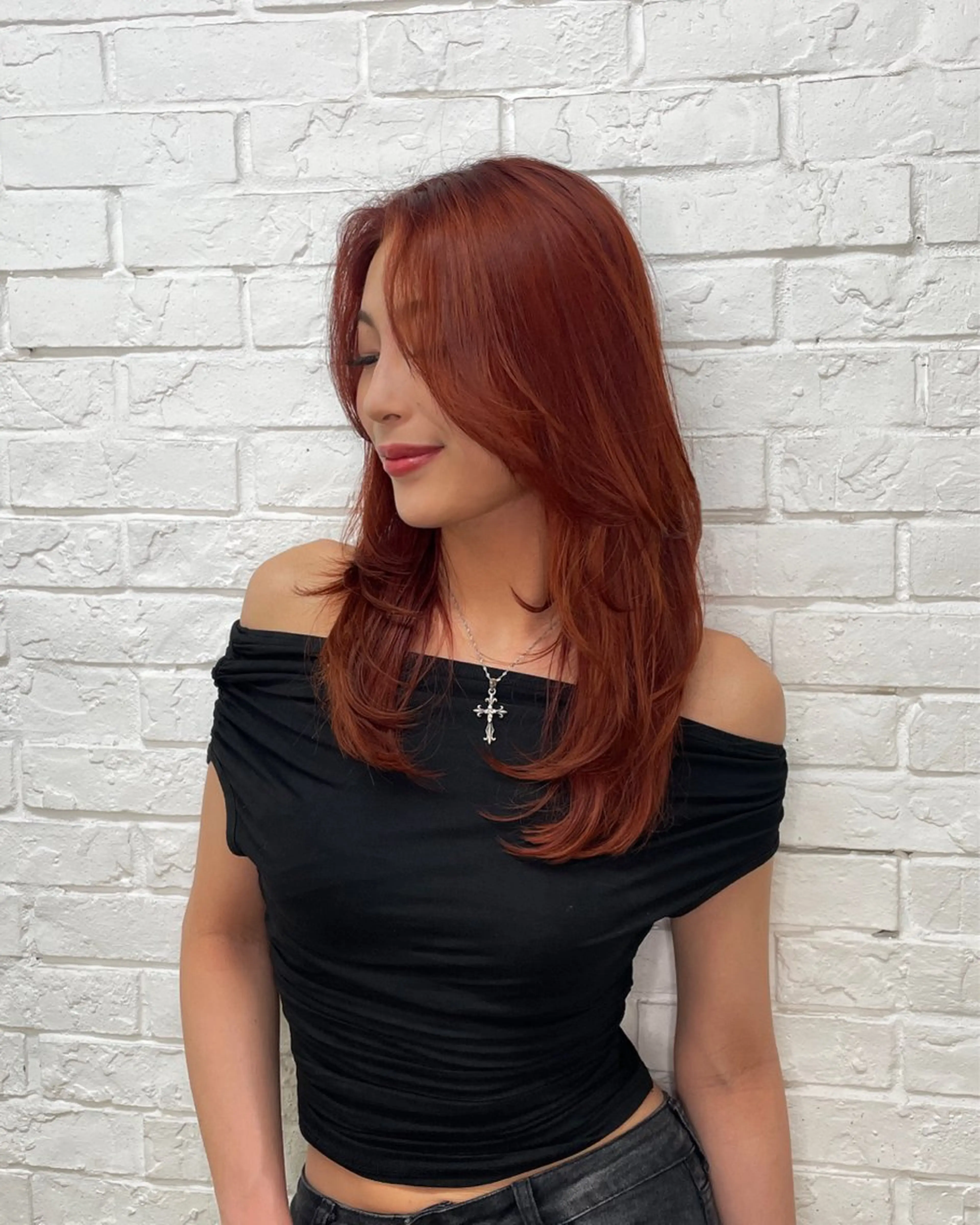 セミロング カラー ブリーチ オレンジ レイヤーカット RINA ブリーチ / 海外レイヤーのヘアスタイル