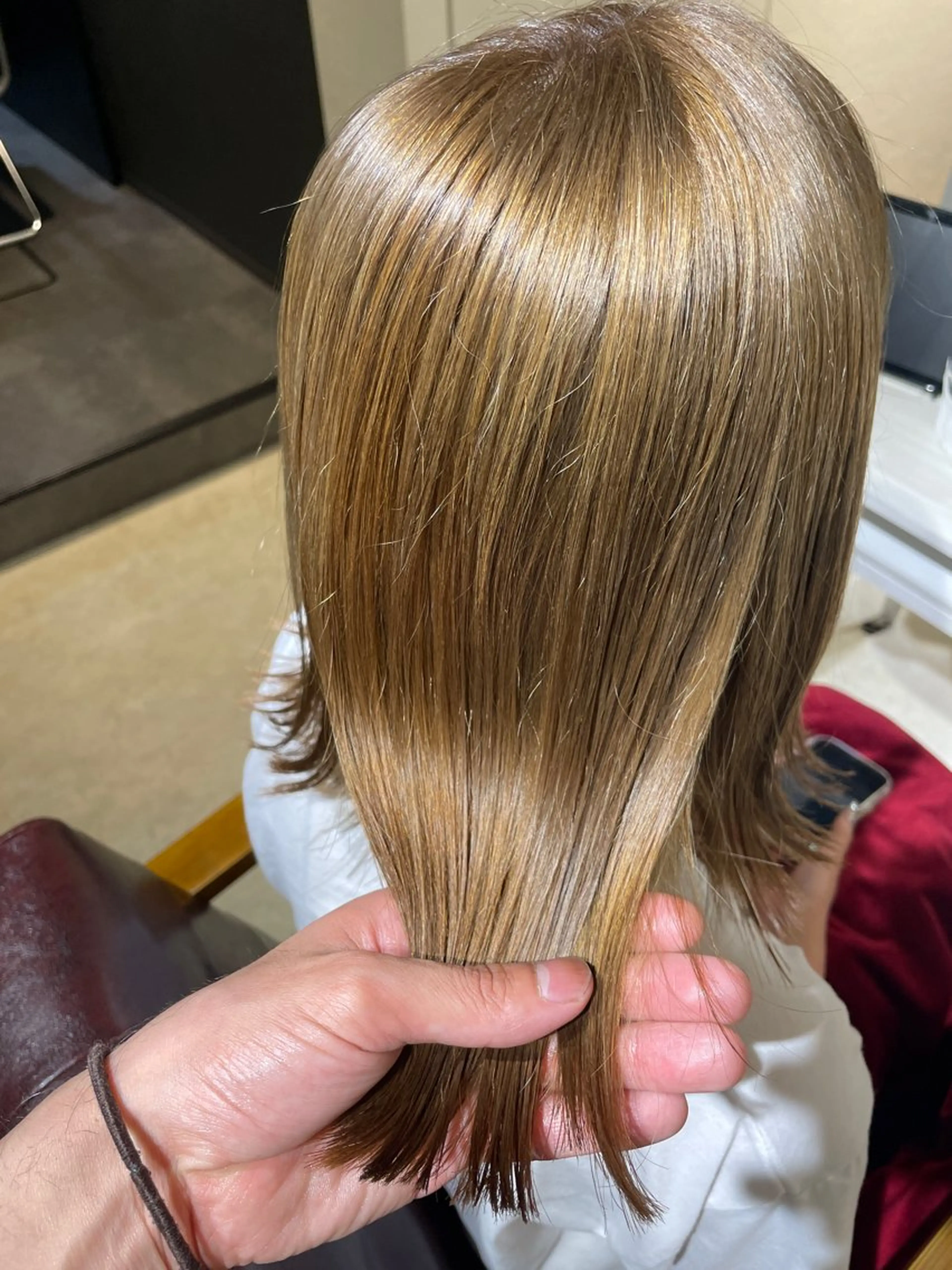 ミディアム カット ヘアカラー トリートメント le. pidorgeのヘアスタイル