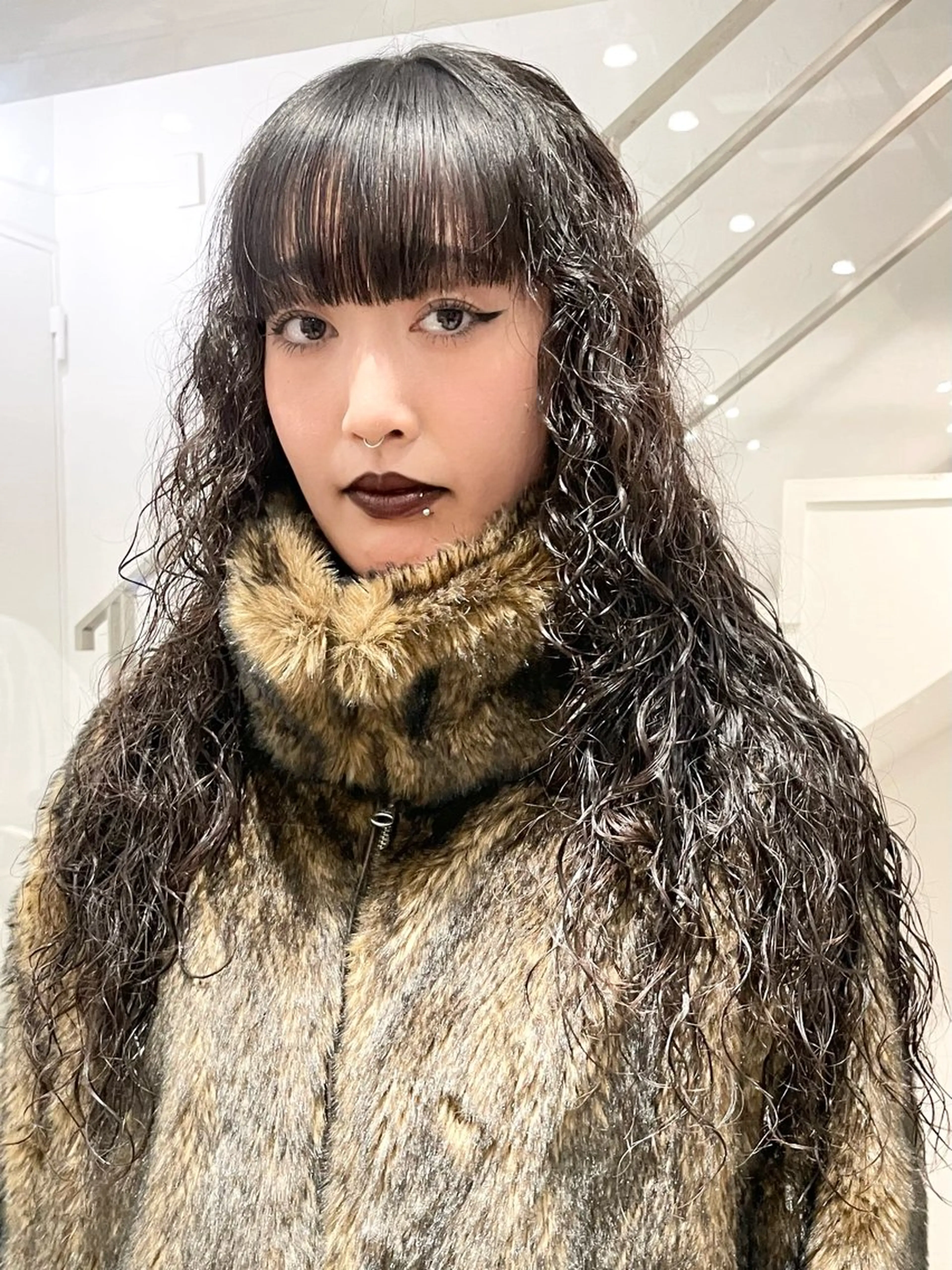 ロング パーマ ボブ ハイライト レイヤーカット カット パーマ トリートメント スパイラルパーマ 🌐hina⭐️のヘアスタイル