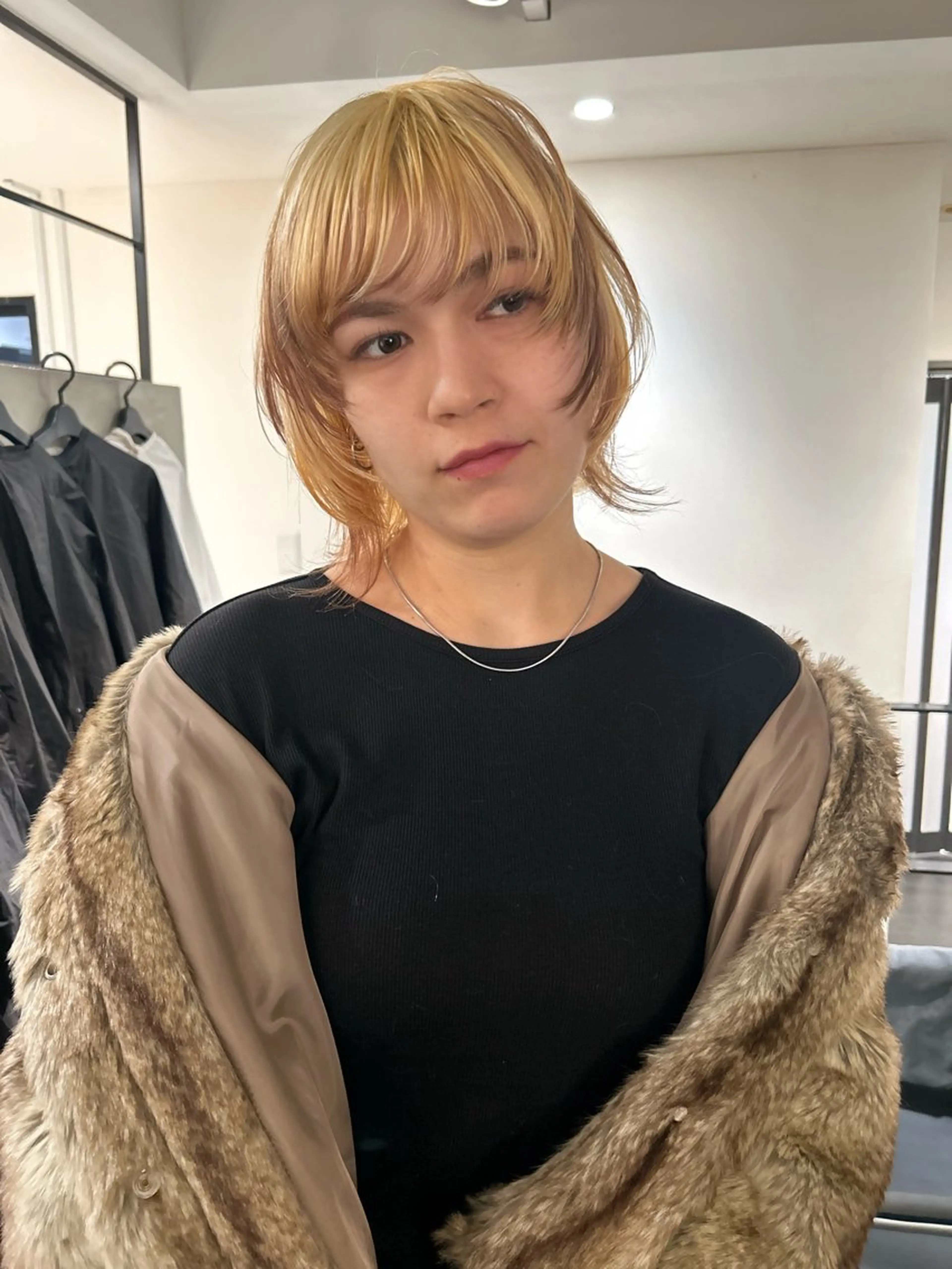 ミディアム カラー カット ヘアカラー トリートメント 村上雅人 ナチュラルモードのヘアスタイル