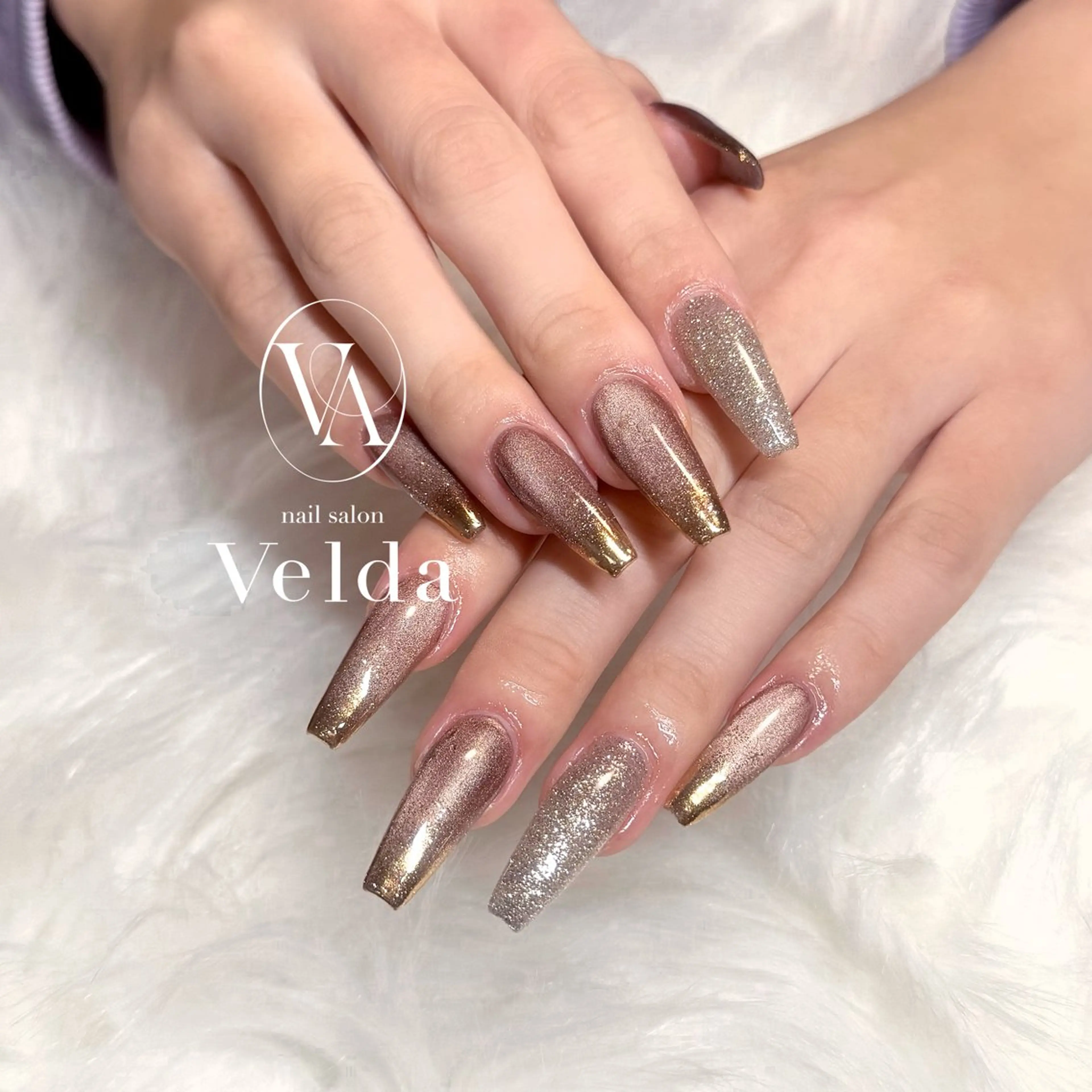 ネイル フラッシュネイル グラデーション マグネットネイル ミラーネイル ワンカラーネイル 💎Rina 💎のネイルデザイン