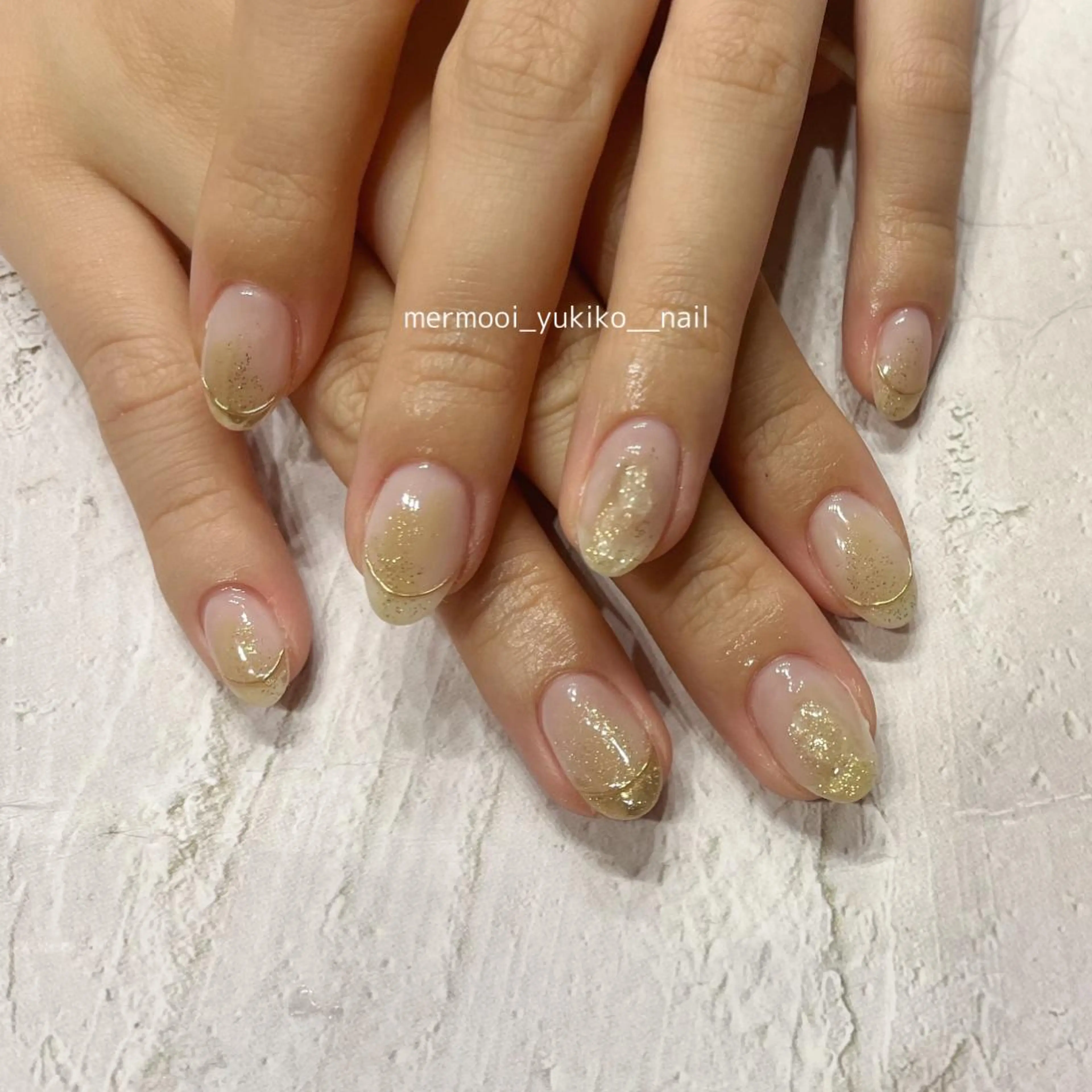 ネイル アートネイル ジェルネイル ゴールド 韓国ネイル ミラーネイル ハンドネイル melumooi nailのネイルデザイン