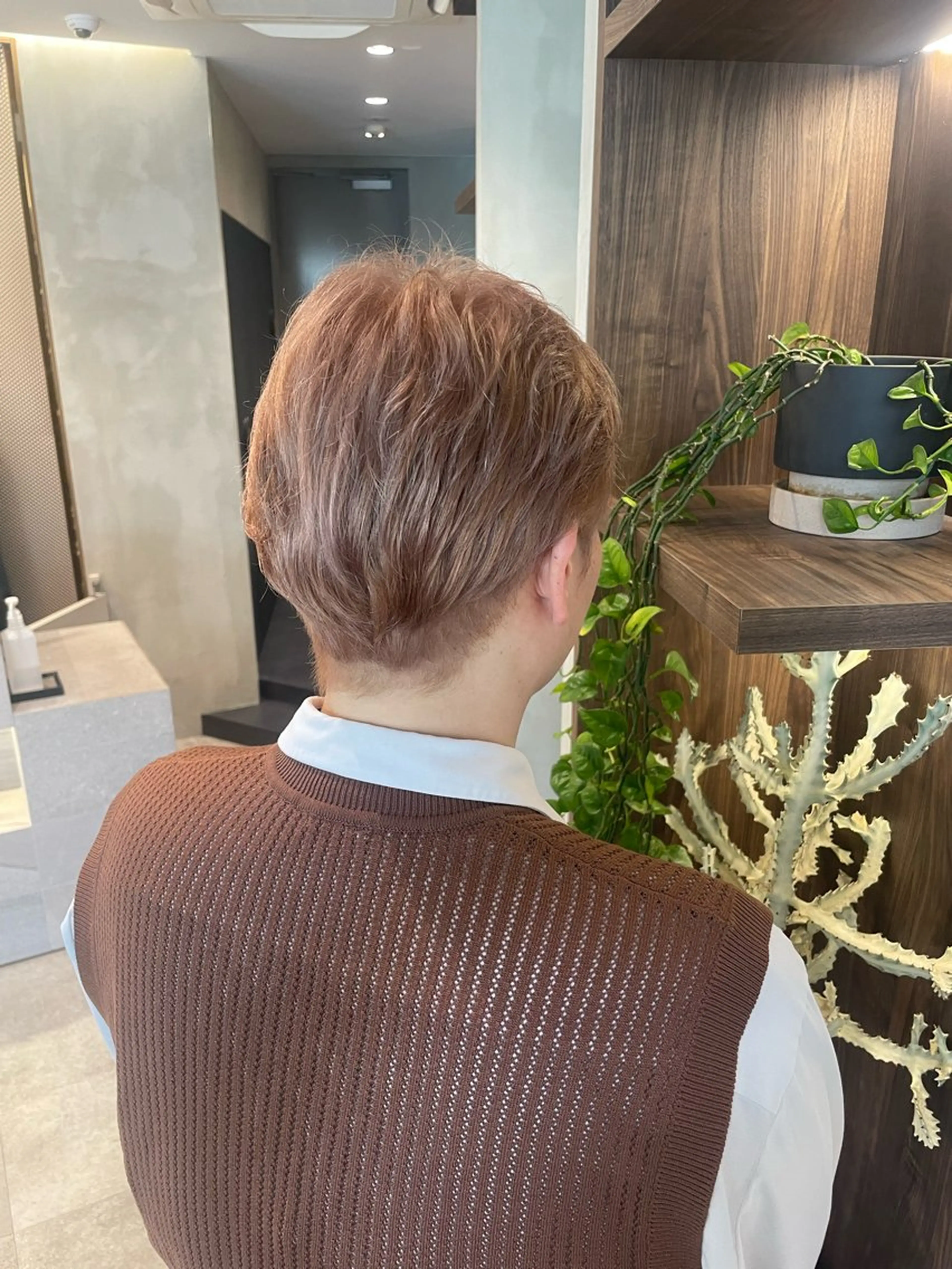 カラー メンズ カット ヘアカラー Toiro 新宿所属・ハイトーン/透明感 yuinaのヘアスタイル