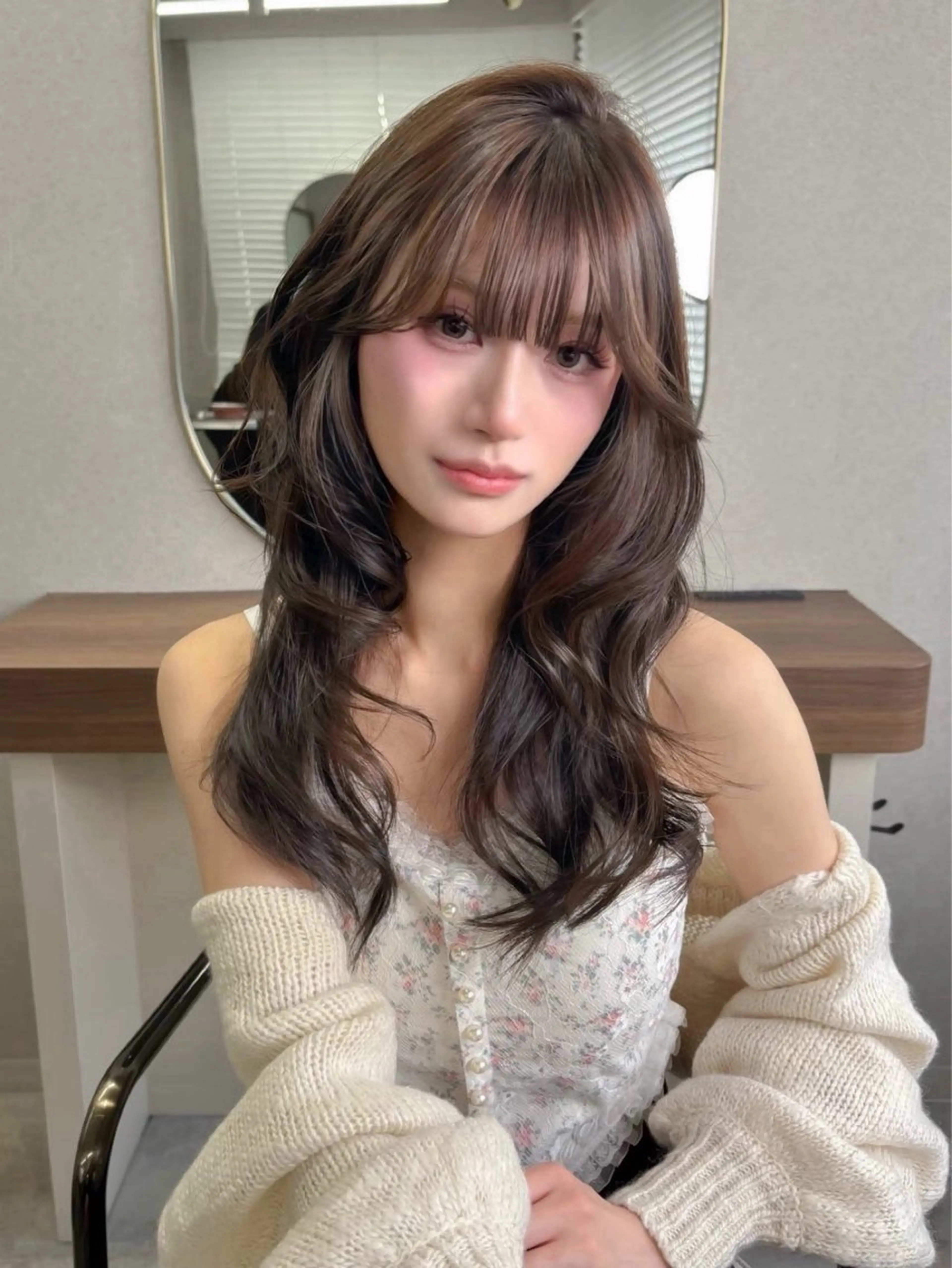 ロング カラー ブラウンカラー ショコラブラウン 顔周りカット 韓国風ヘア レイヤーカット カット ヘアカラー トリートメント 藤野 結衣のヘアスタイル