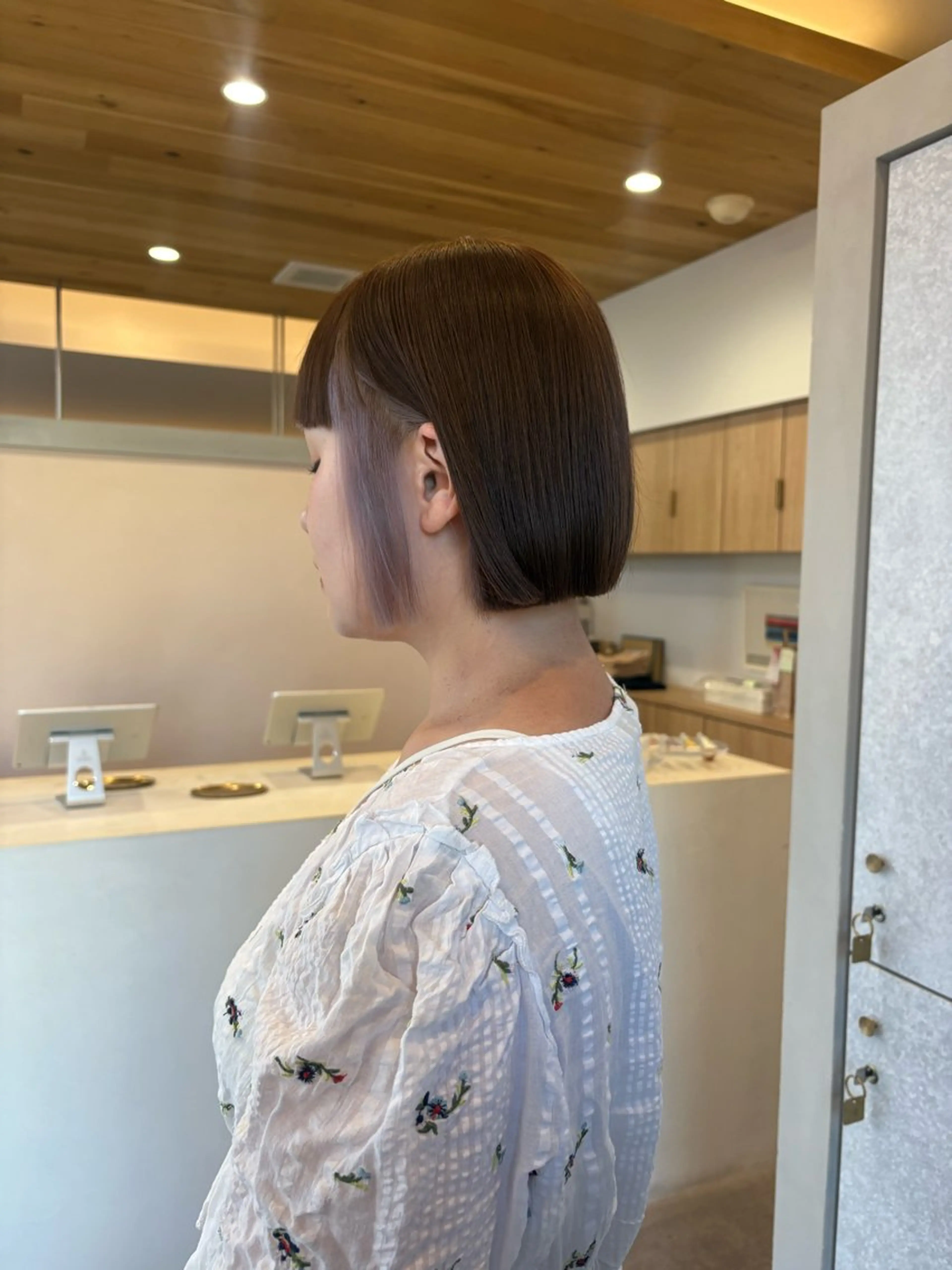 ショート カラー ブリーチ インナーカラー カット ヘアカラー トリートメント 🎀レイヤーカット 韓国ヘア🎀maiのヘアスタイル