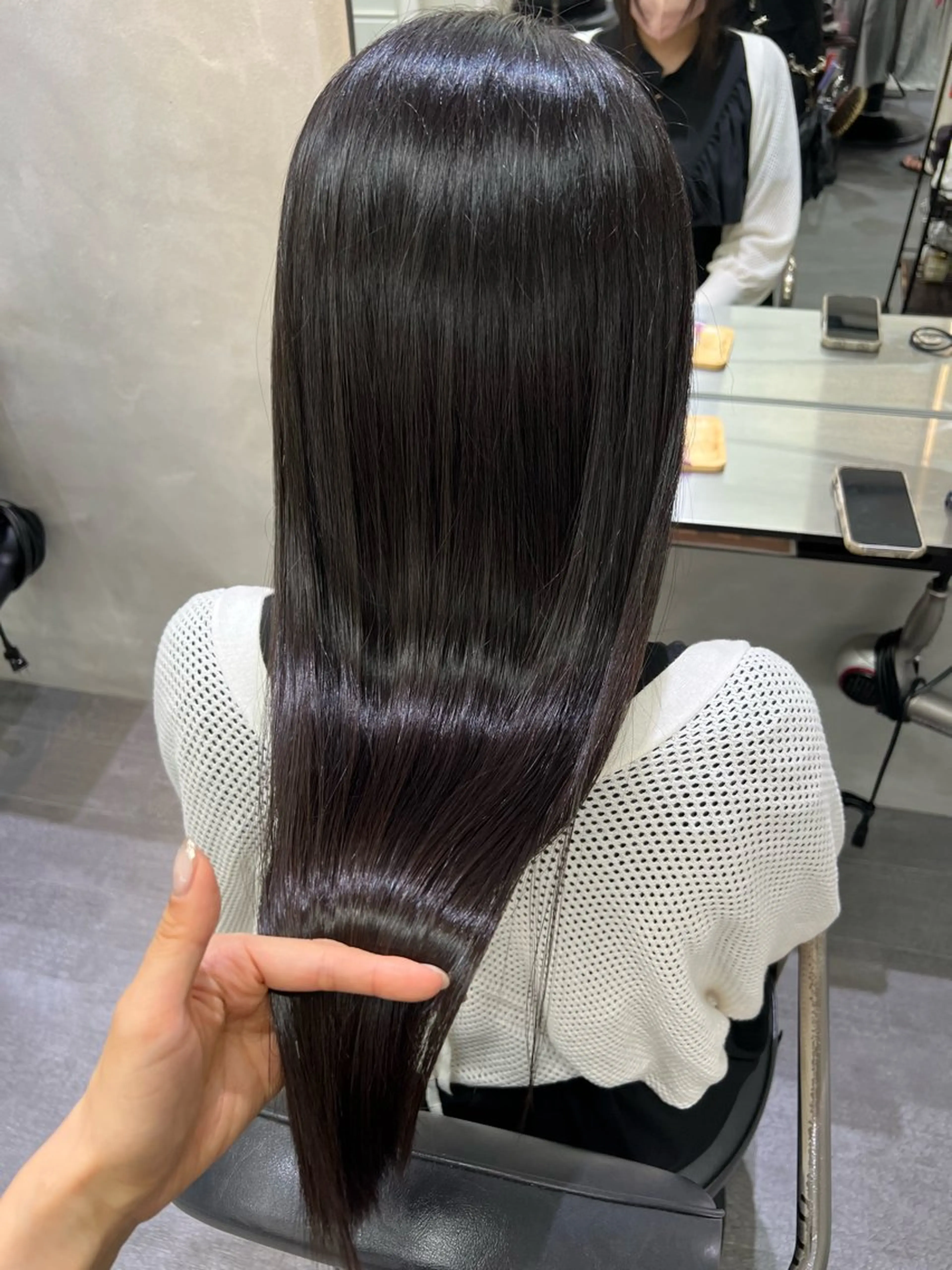 ご新規様限定✨カット + 髪質改善ホリスティックストレート + 潤艶トリートメントの写真