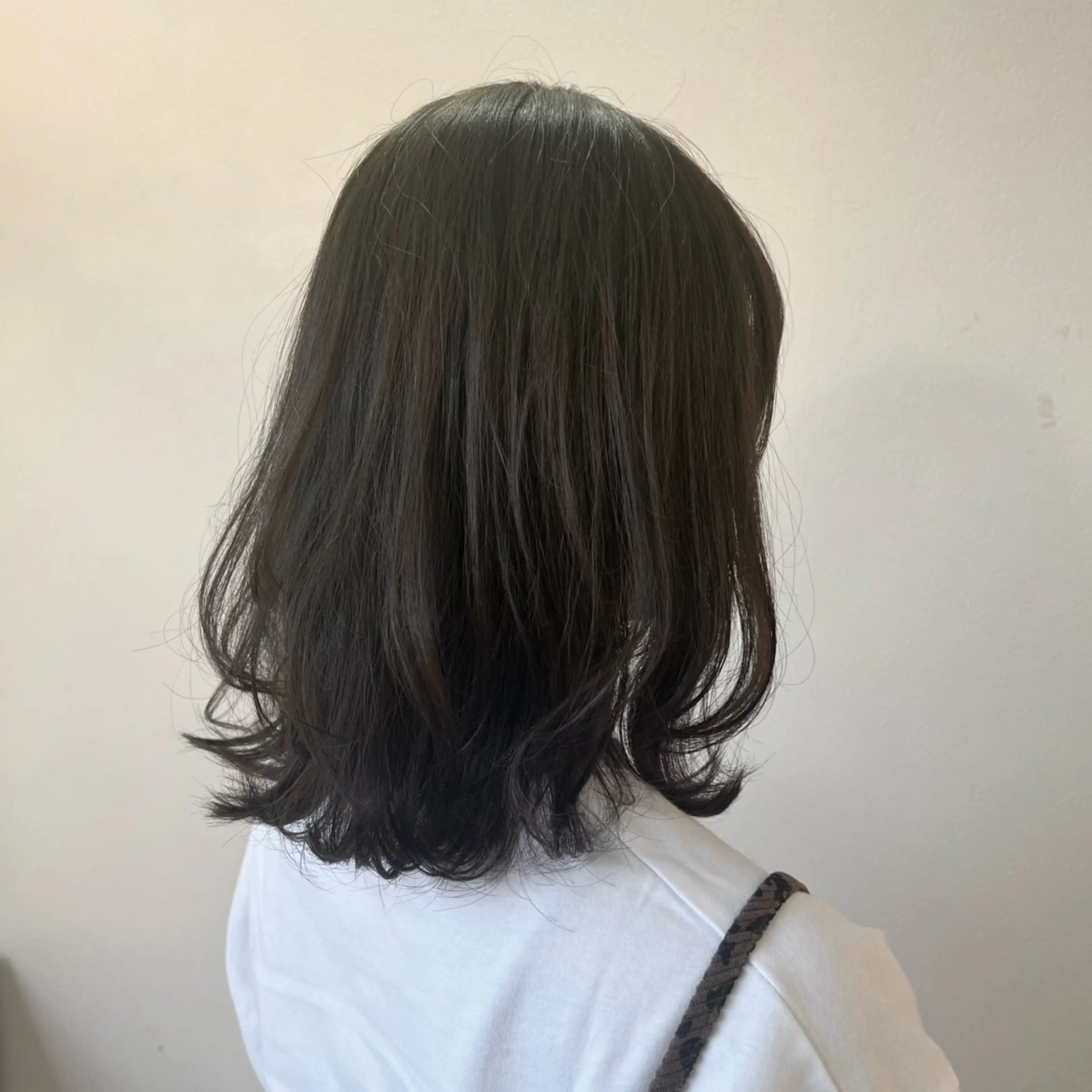 セミロング カラー ヘアカラー トリートメント 🫧モテ艶カラー🫧 大林未侑のヘアスタイル