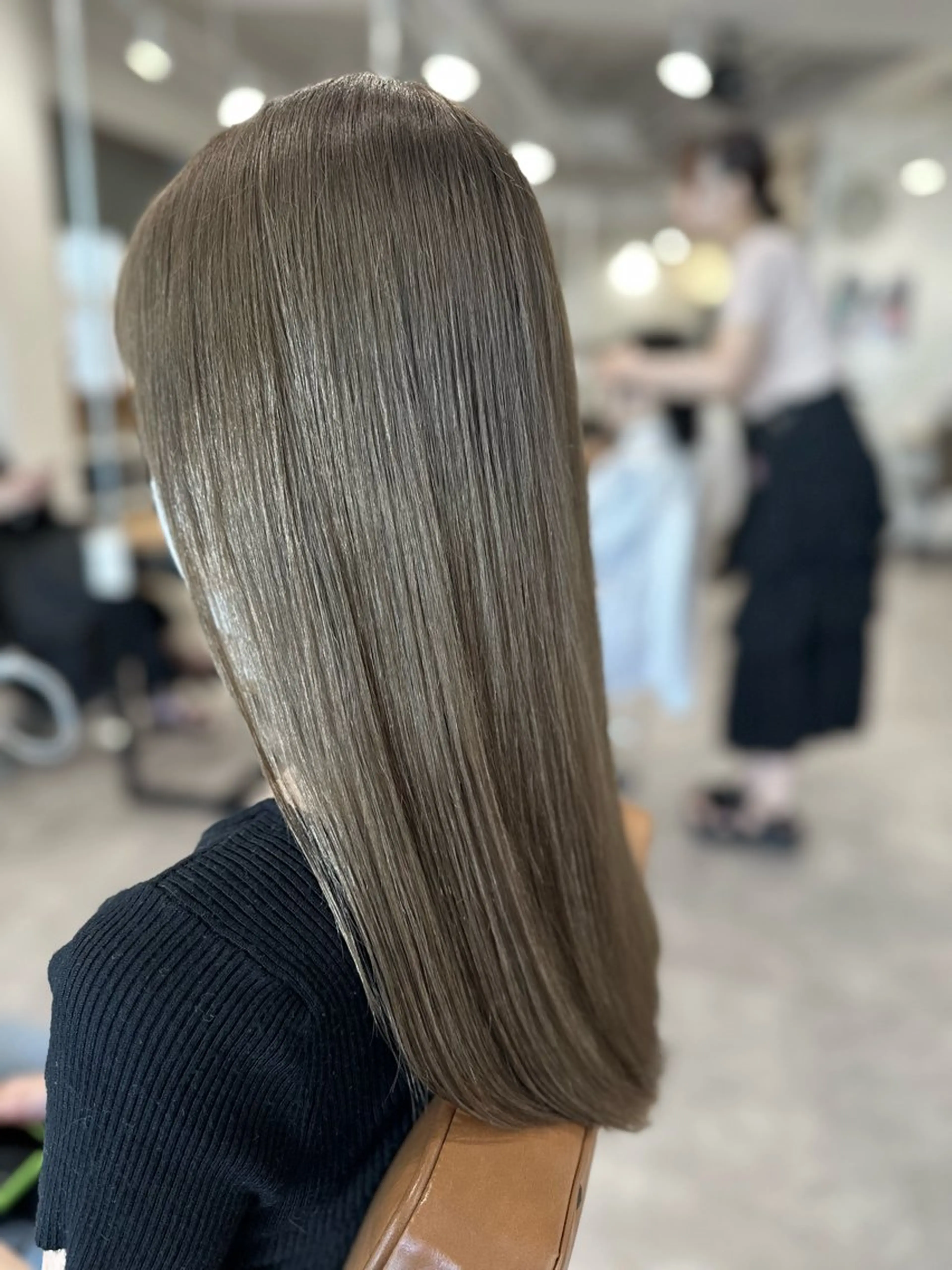 ロング カラー グレージュ ミルクティーグレージュ ヘアカラー トリートメント 特殊カラー特化 ✂️SHIAN フジのヘアスタイル