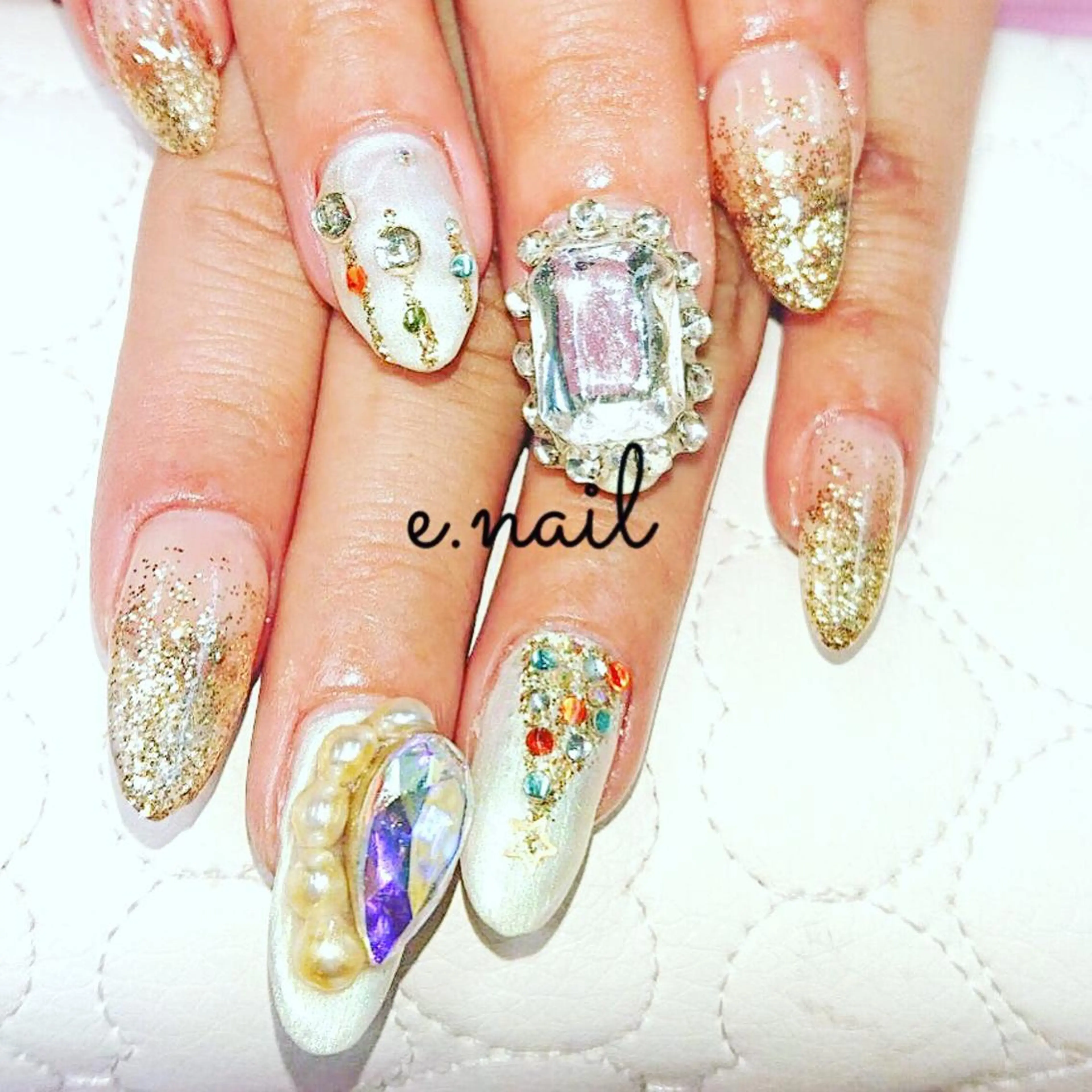 ネイル e.nail所属・和賀井 恵理のネイルデザイン