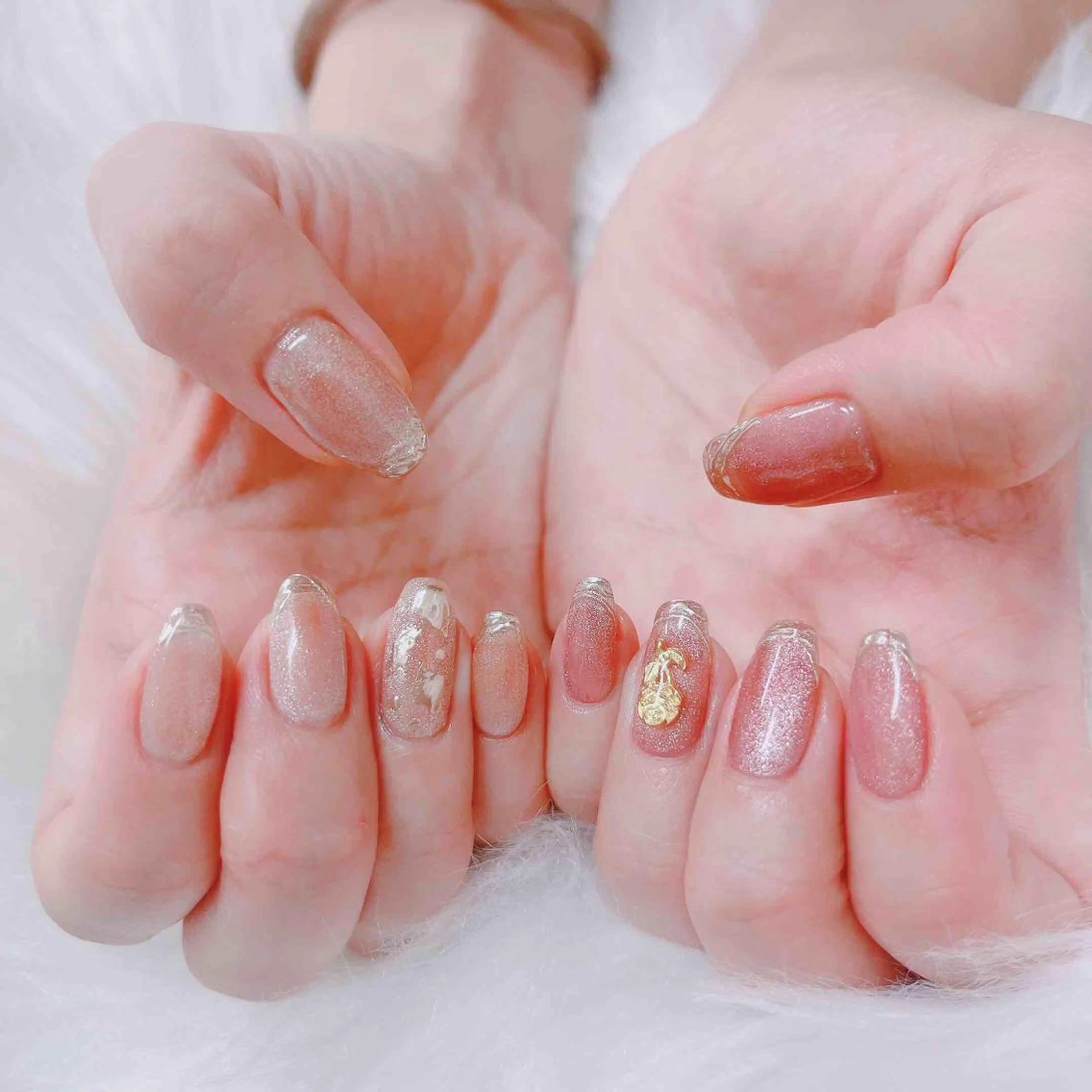 ネイル フレンチネイル マグネットネイル ミラーネイル ハンドネイル MoonNail ユリ🌸のネイルデザイン