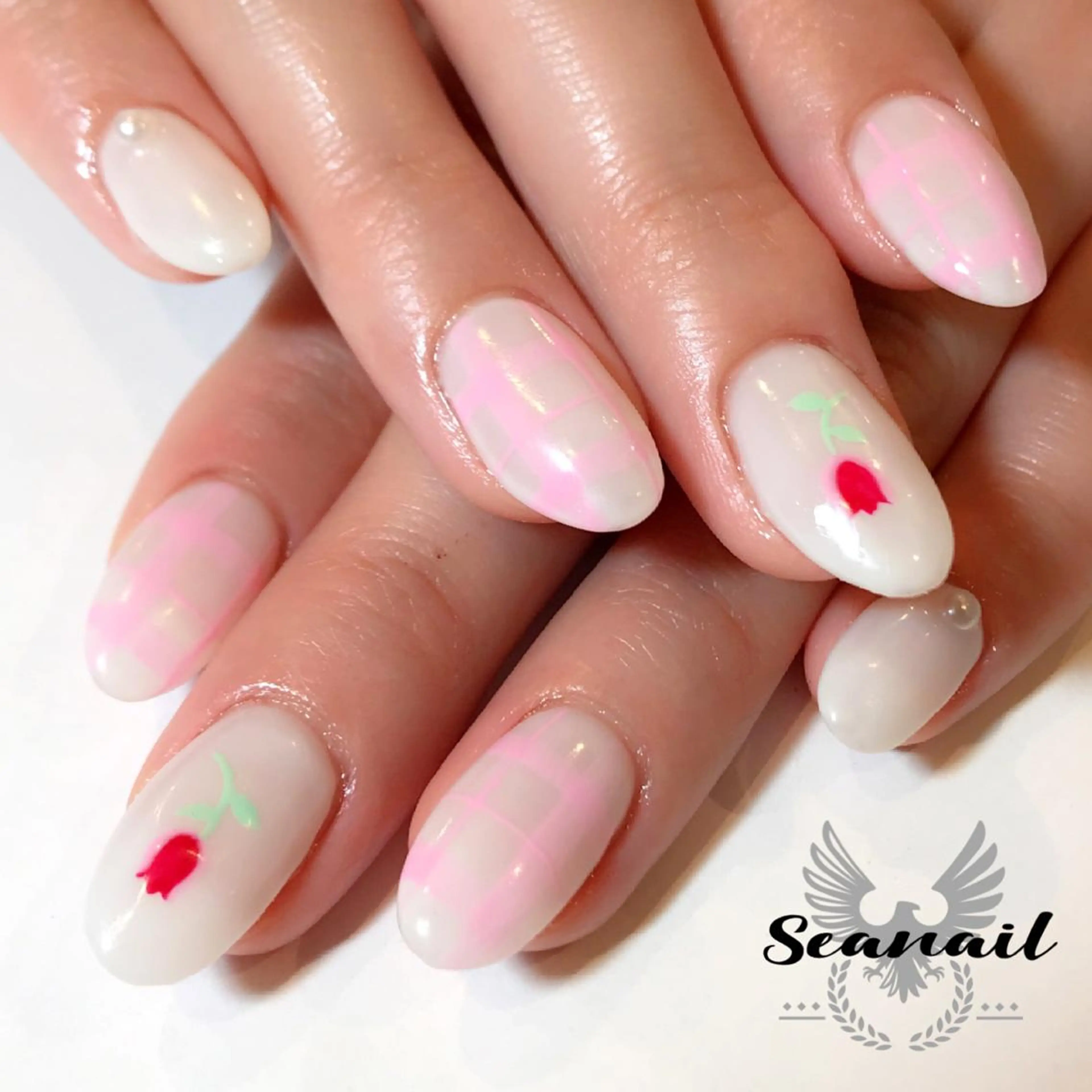 ネイル 小尾 栞のネイルデザイン