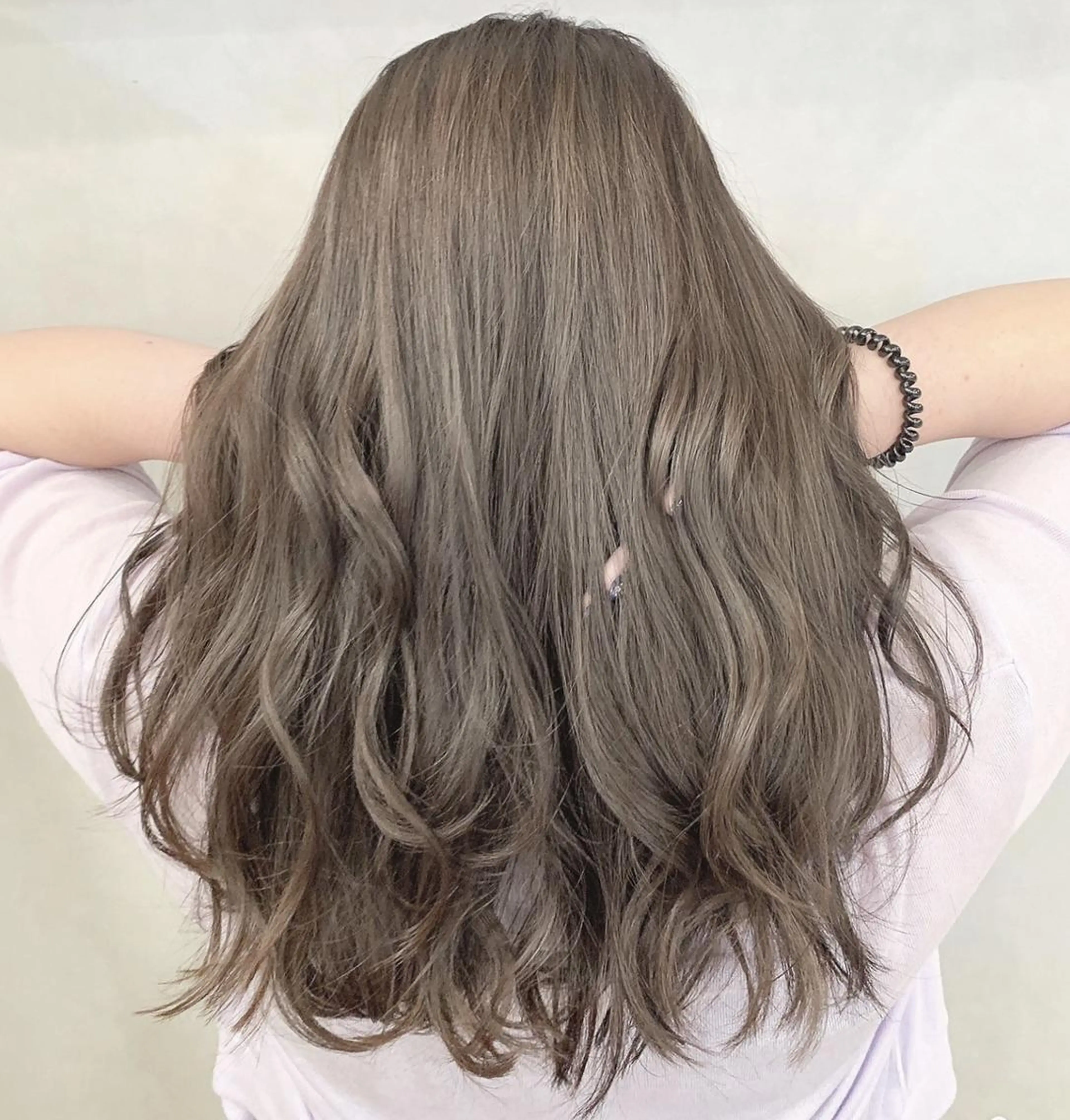 ロング カラー パーマ ヘアアレンジ アディクシーカラー ブリーチ 透明感カラー イルミナカラー 外国人風カラー ヘアカラー トリートメント 新宿駅近♡友達とOK 🦋W -ワット -のヘアスタイル