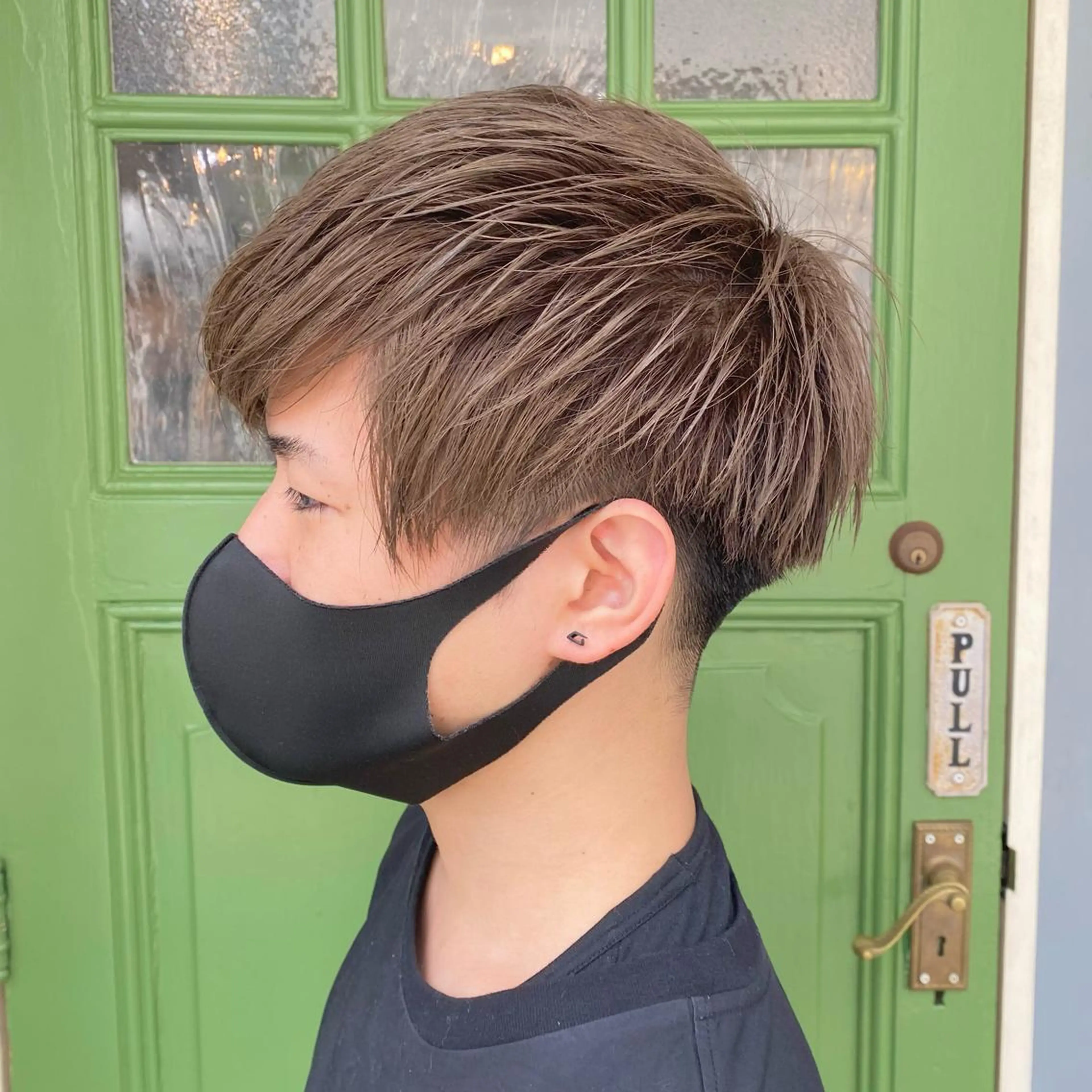 ミディアム カラー メンズ メンズブリーチ メンズハイトーン ベージュカラー ブリーチ ハイトーンカラー カット ヘアカラー ヘッドスパ BRITS 渡辺 菜々子のヘアスタイル