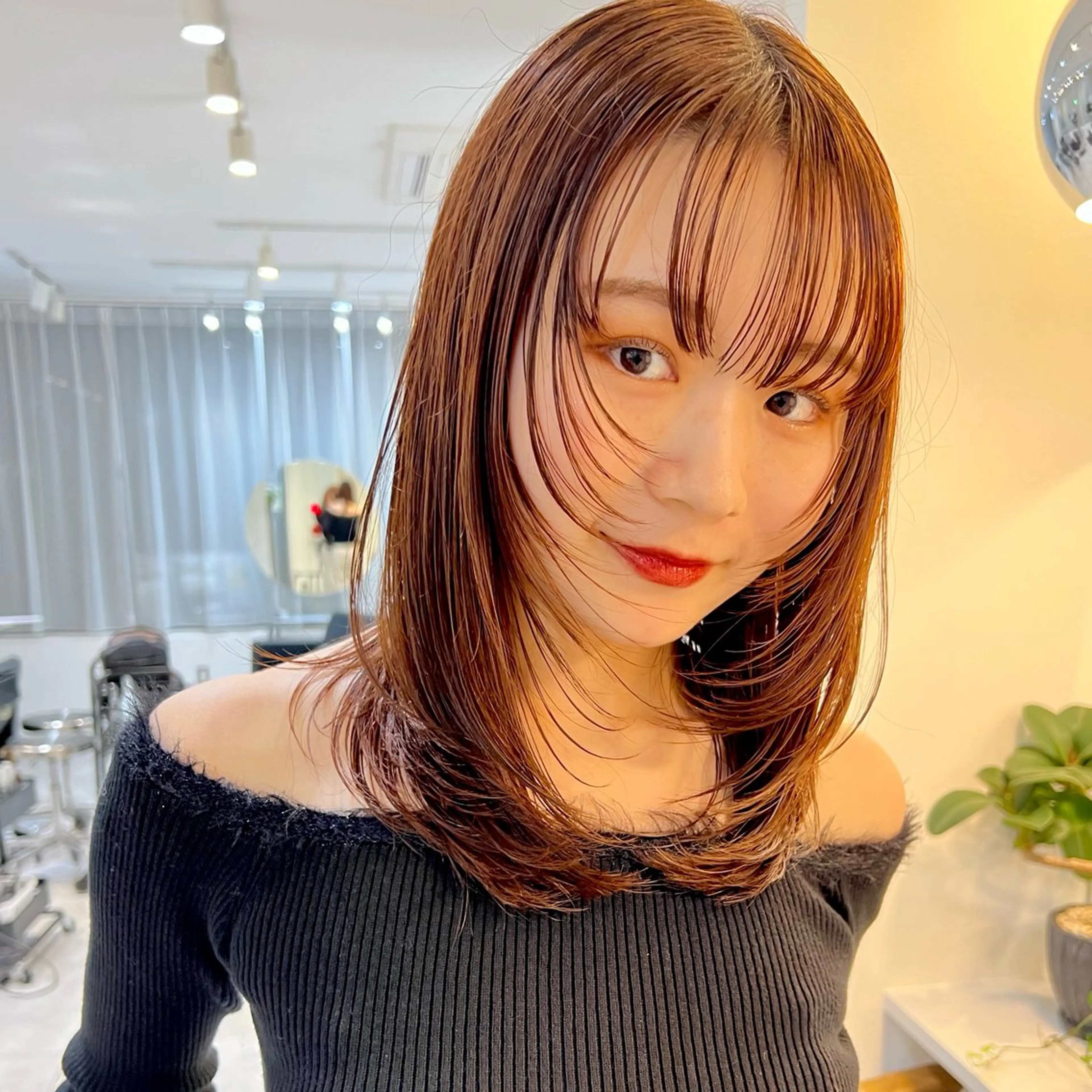 ミディアム MIKA / HARVEY大宮のヘアスタイル