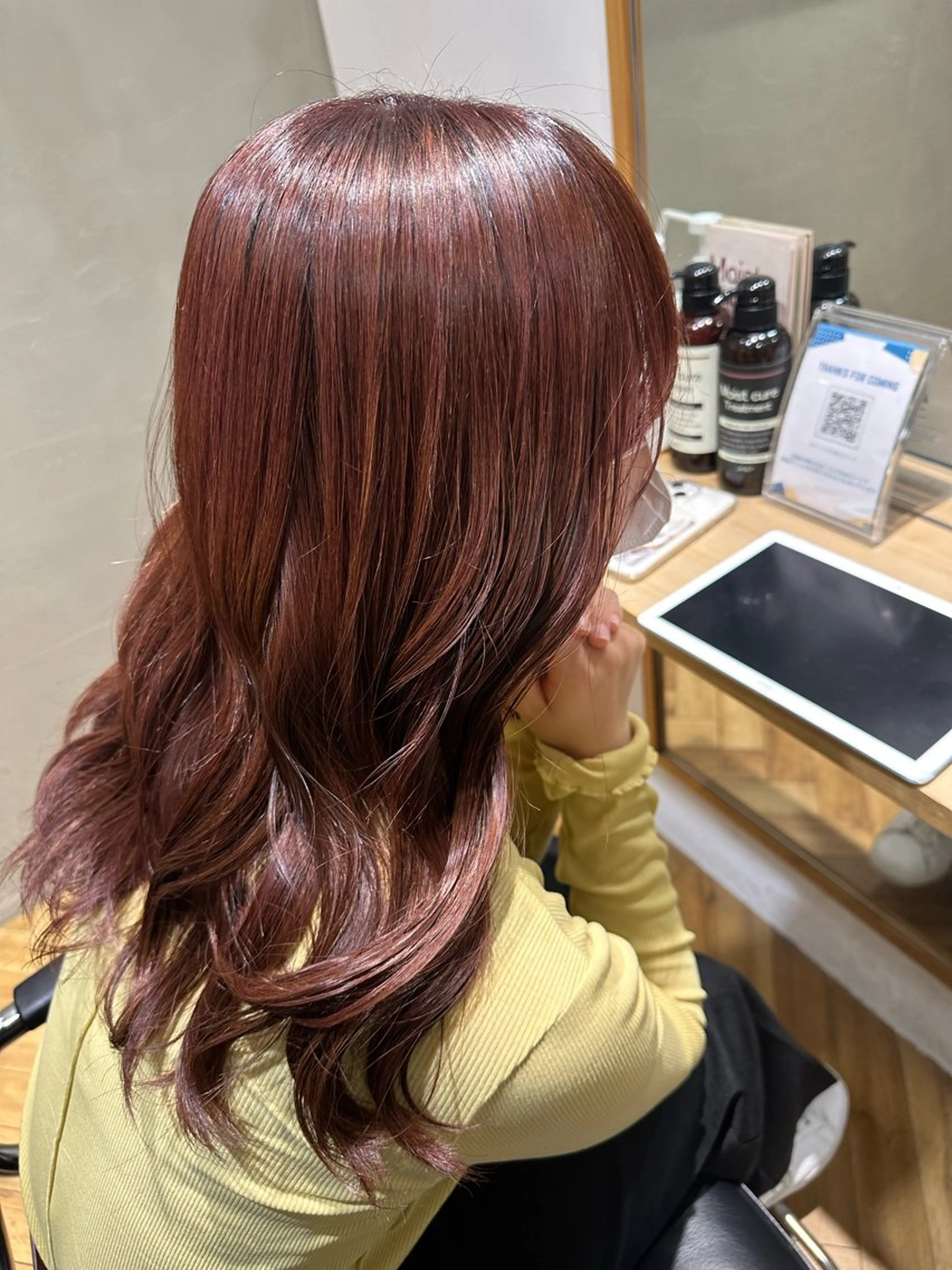 ロング カラー ブラウンカラー ピンクカラー ピンクブラウン トリートメント ヘアカラー トリートメント hair make one 004所属・織田 ゆみのヘアスタイル