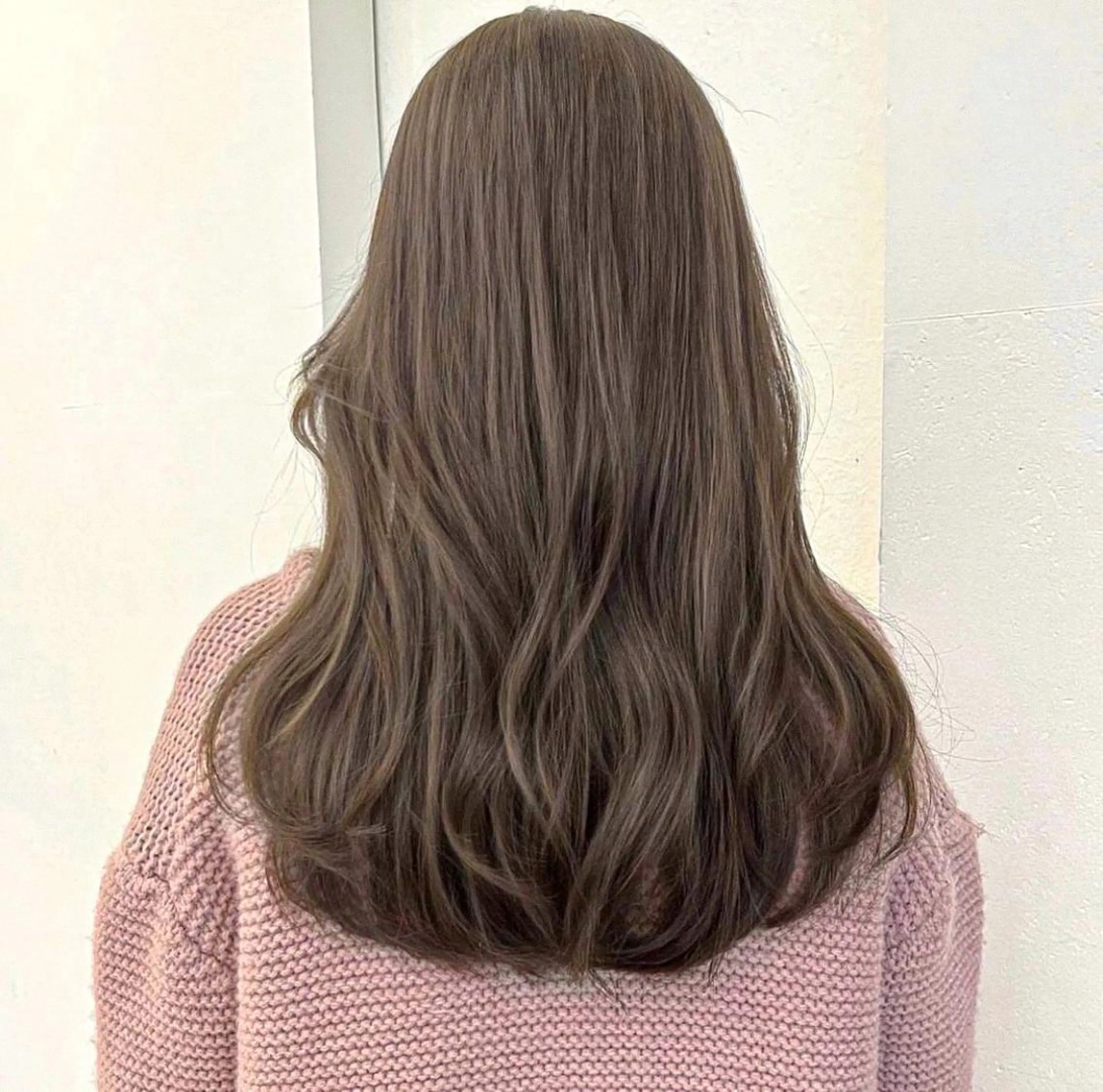 ロング カラー 落合 美穂のヘアスタイル