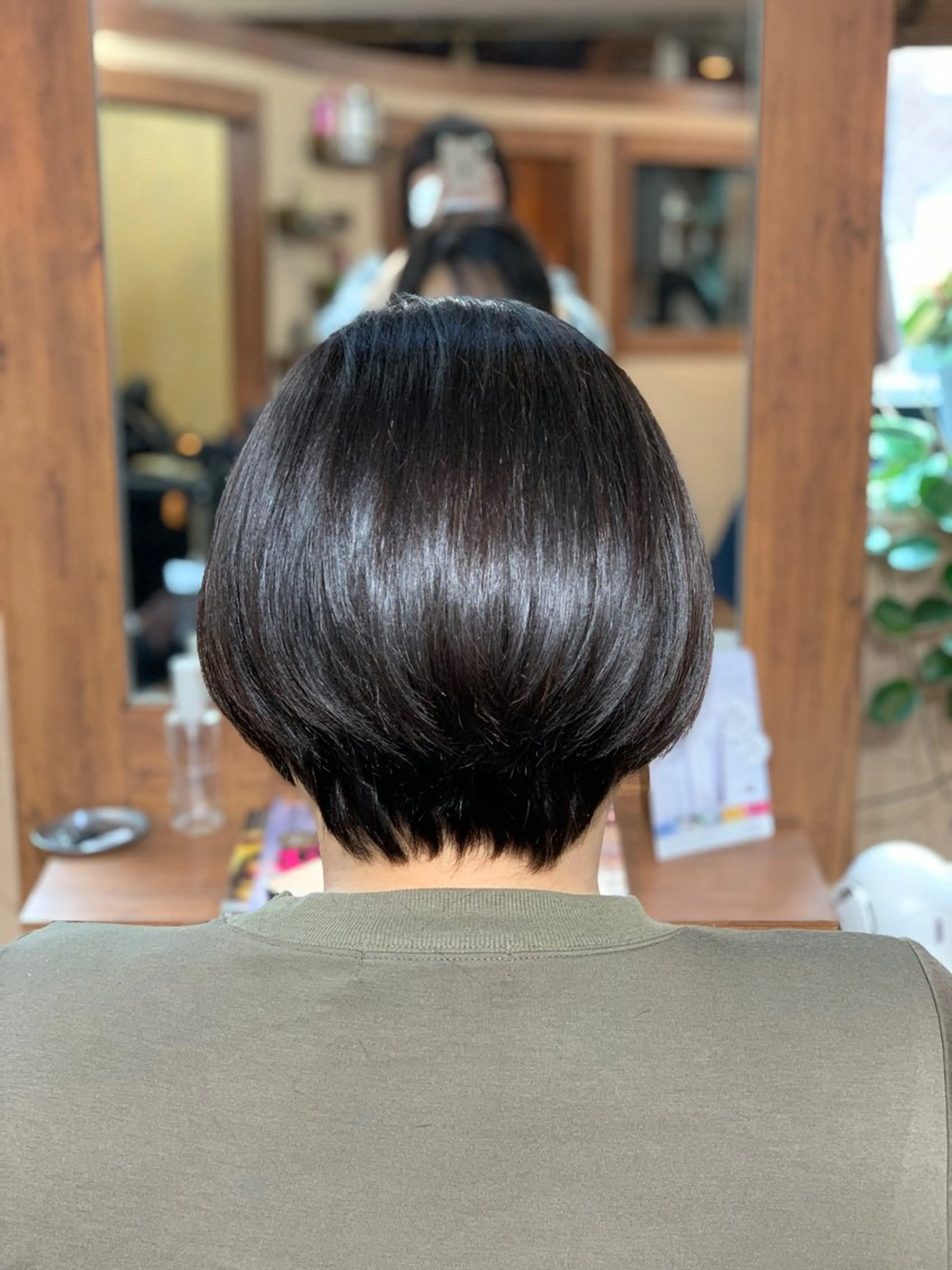 ショート 武田尚子🌸 自然に仕上がる矯正のヘアスタイル