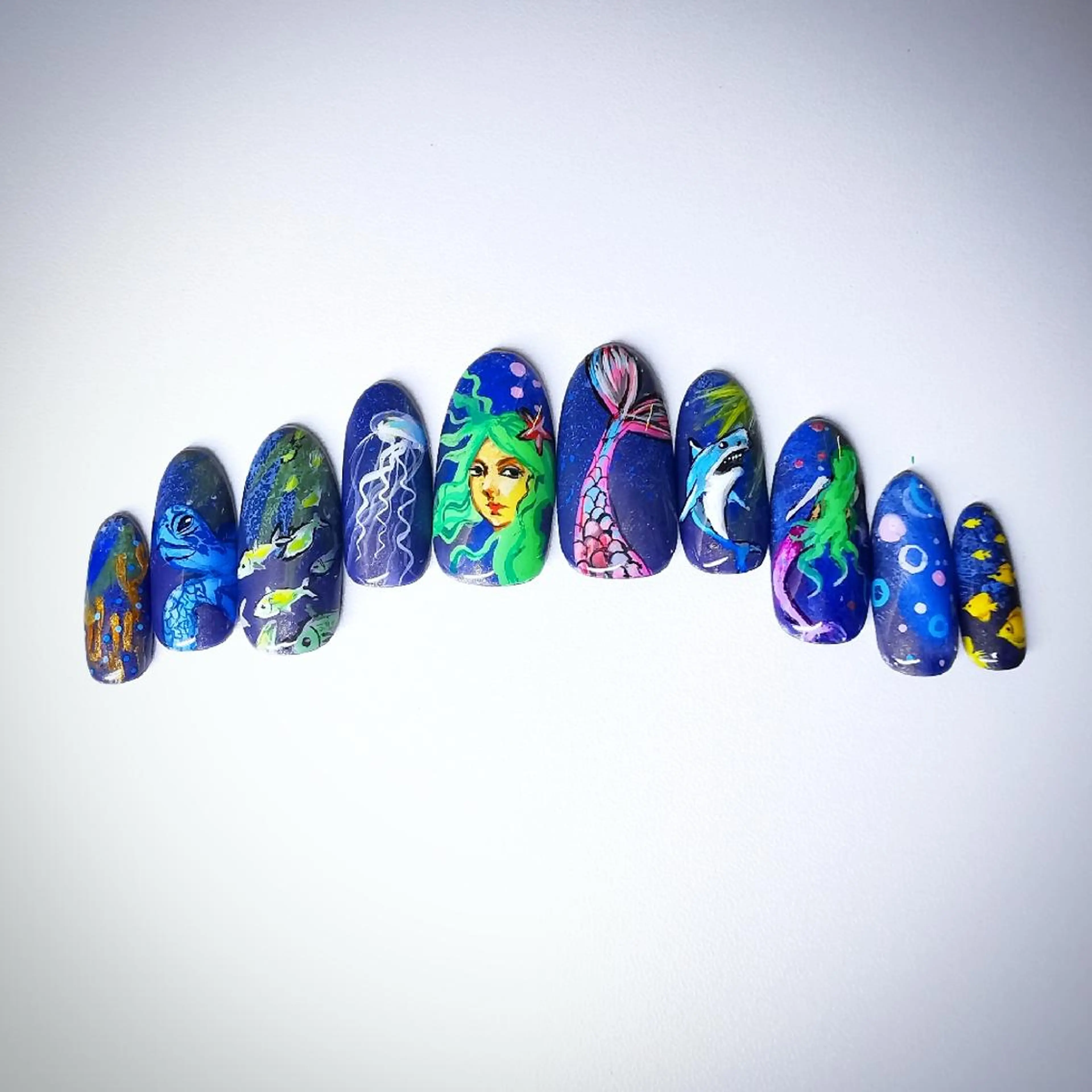 ネイル アートネイル ネイルチップ ル ンのネイルデザイン