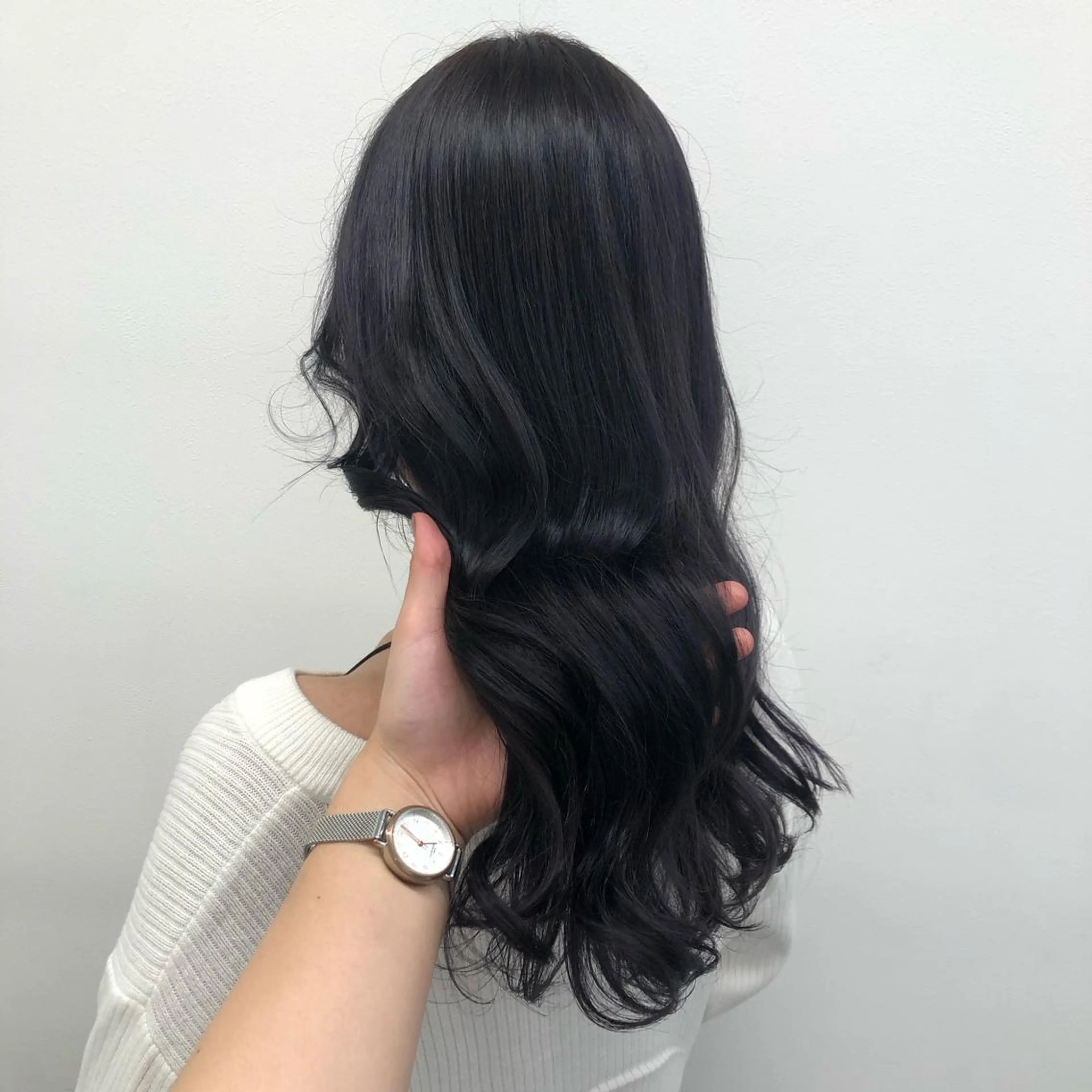 ロング ヘアカラー トリートメント ヘッドスパ ヘアセット 寒色＆ブリーチ特化 寒色MiOのヘアスタイル