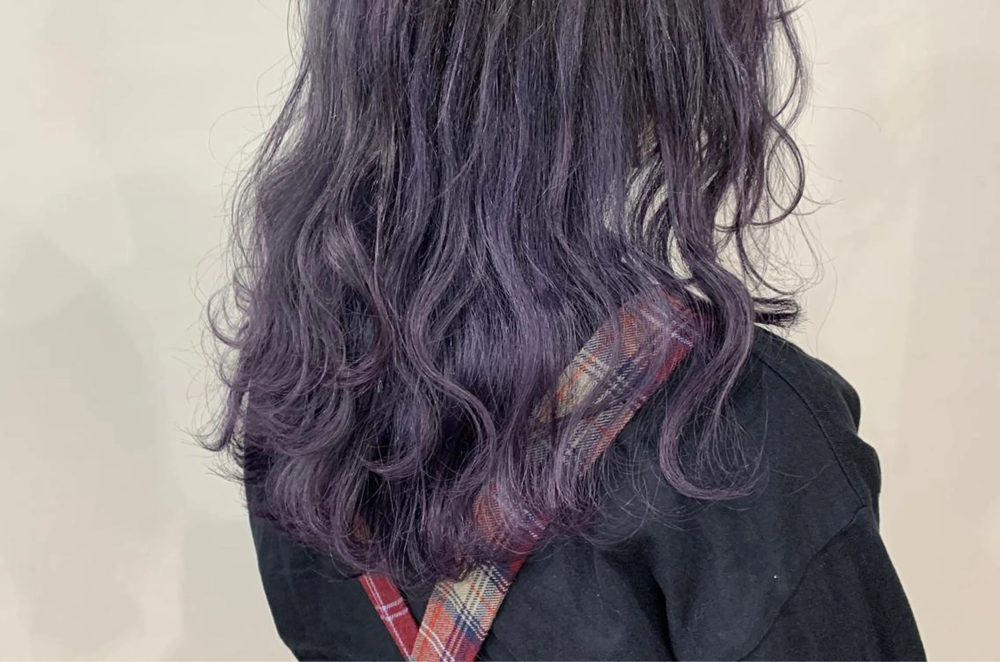 カラー white.梅田 デザインカラー🦄のヘアスタイル