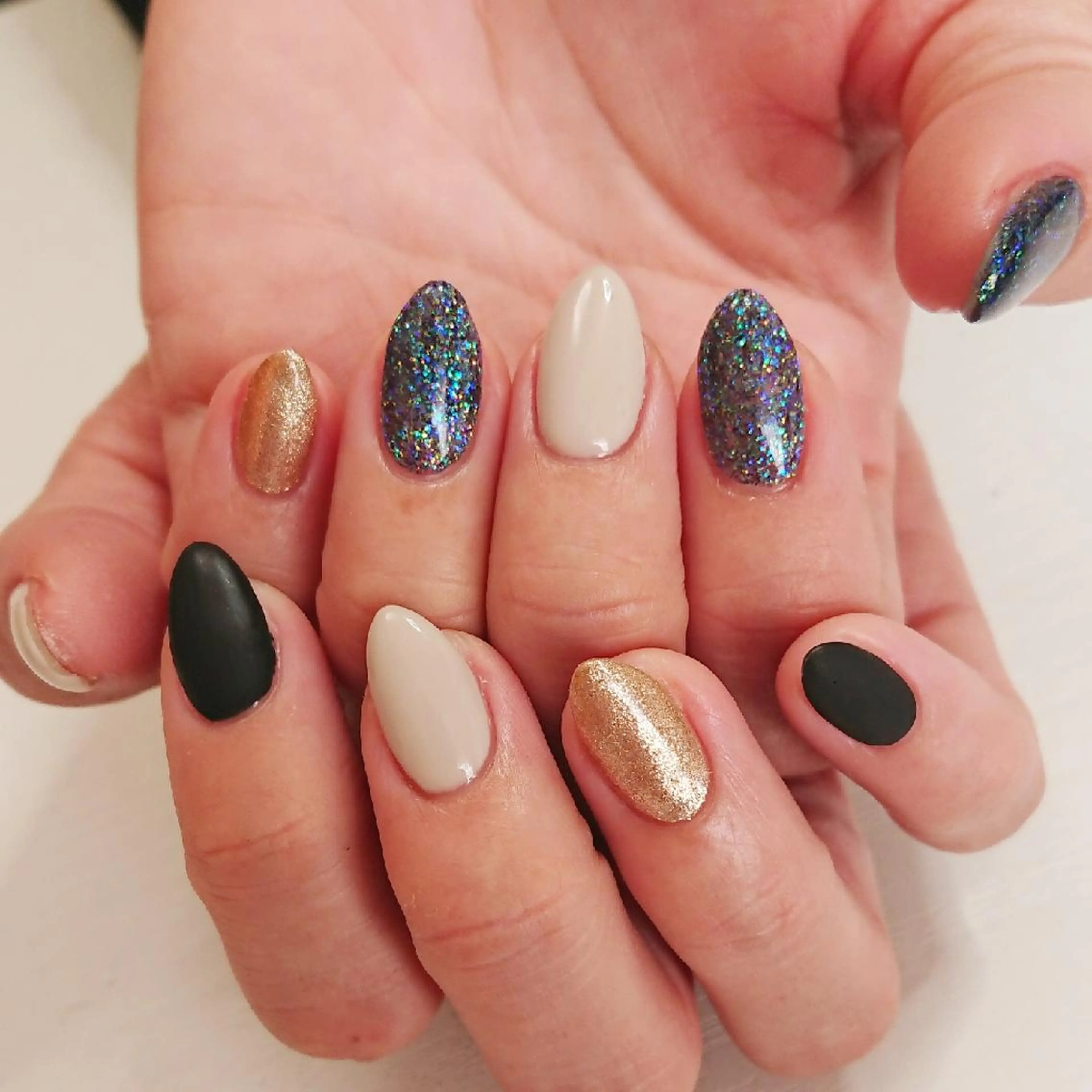 ネイル マットネイル ハンドネイル Lilith Nailのネイルデザイン