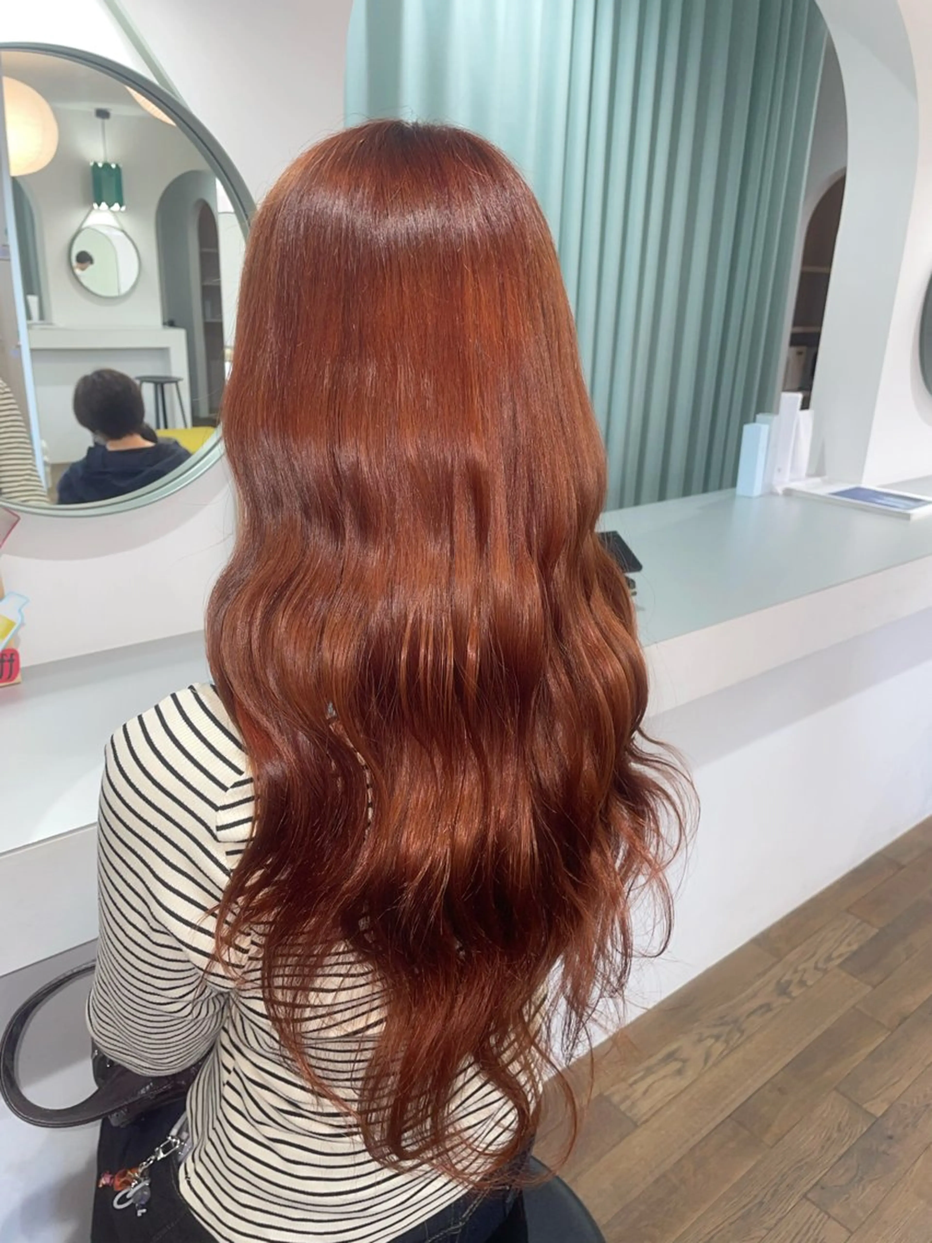 ロング カラー オレンジ ヘアカラー lutz／ MIONのヘアスタイル
