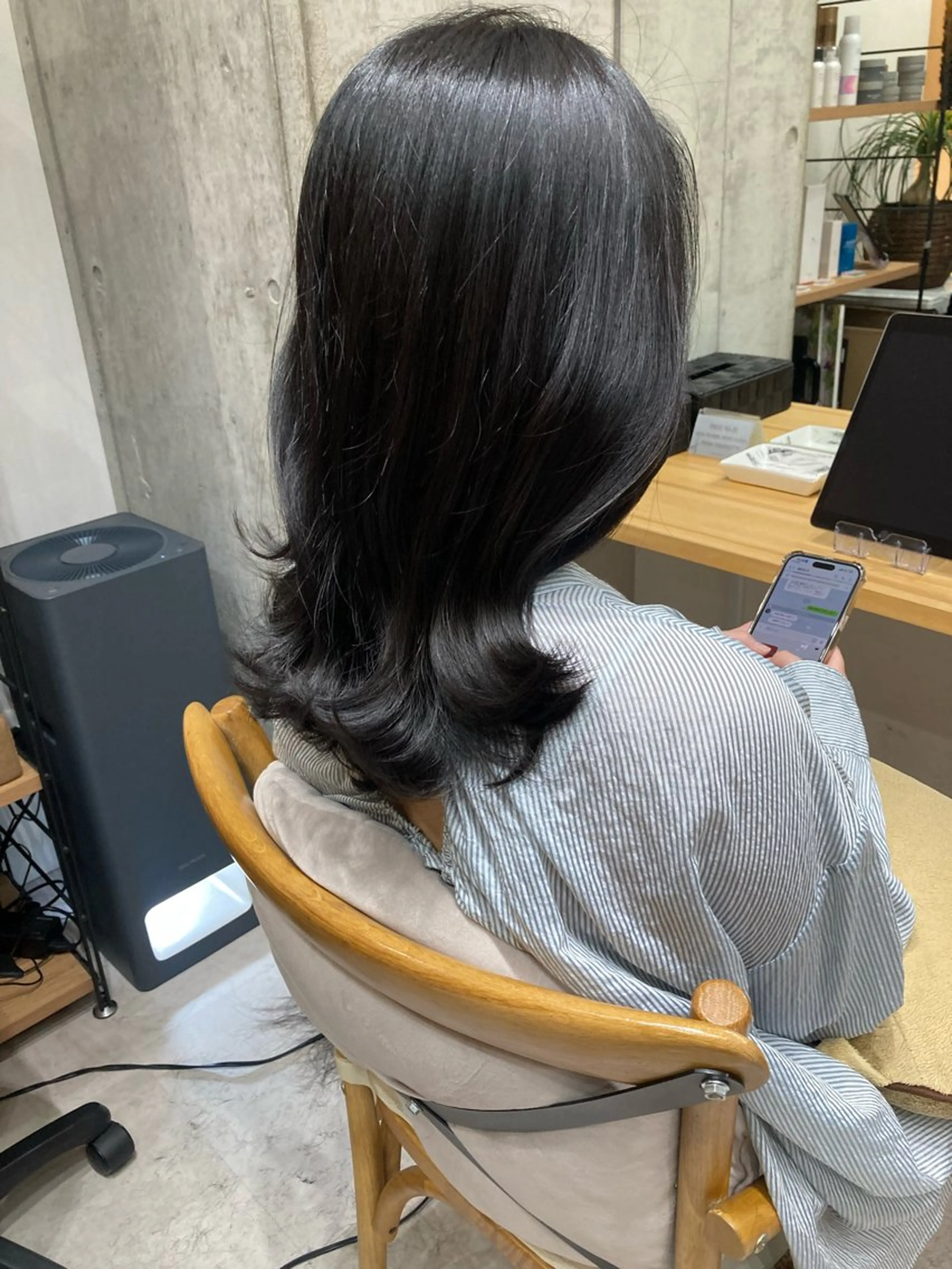 ミディアム ✨色持ちの良い艶 カラー✨蟹江真世のヘアスタイル