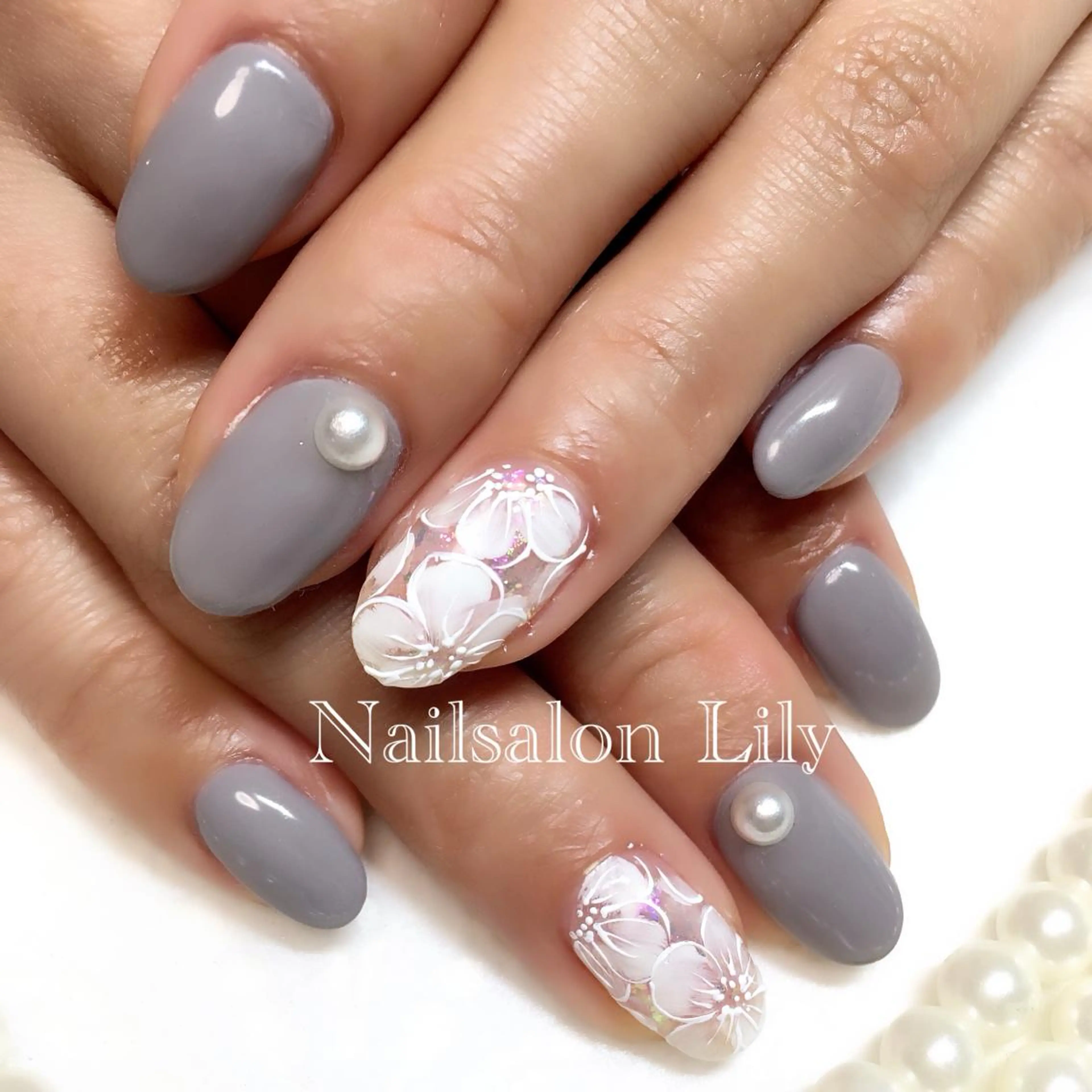 ネイル フラワーネイル Lily*nail 🌻Mii🌻のネイルデザイン