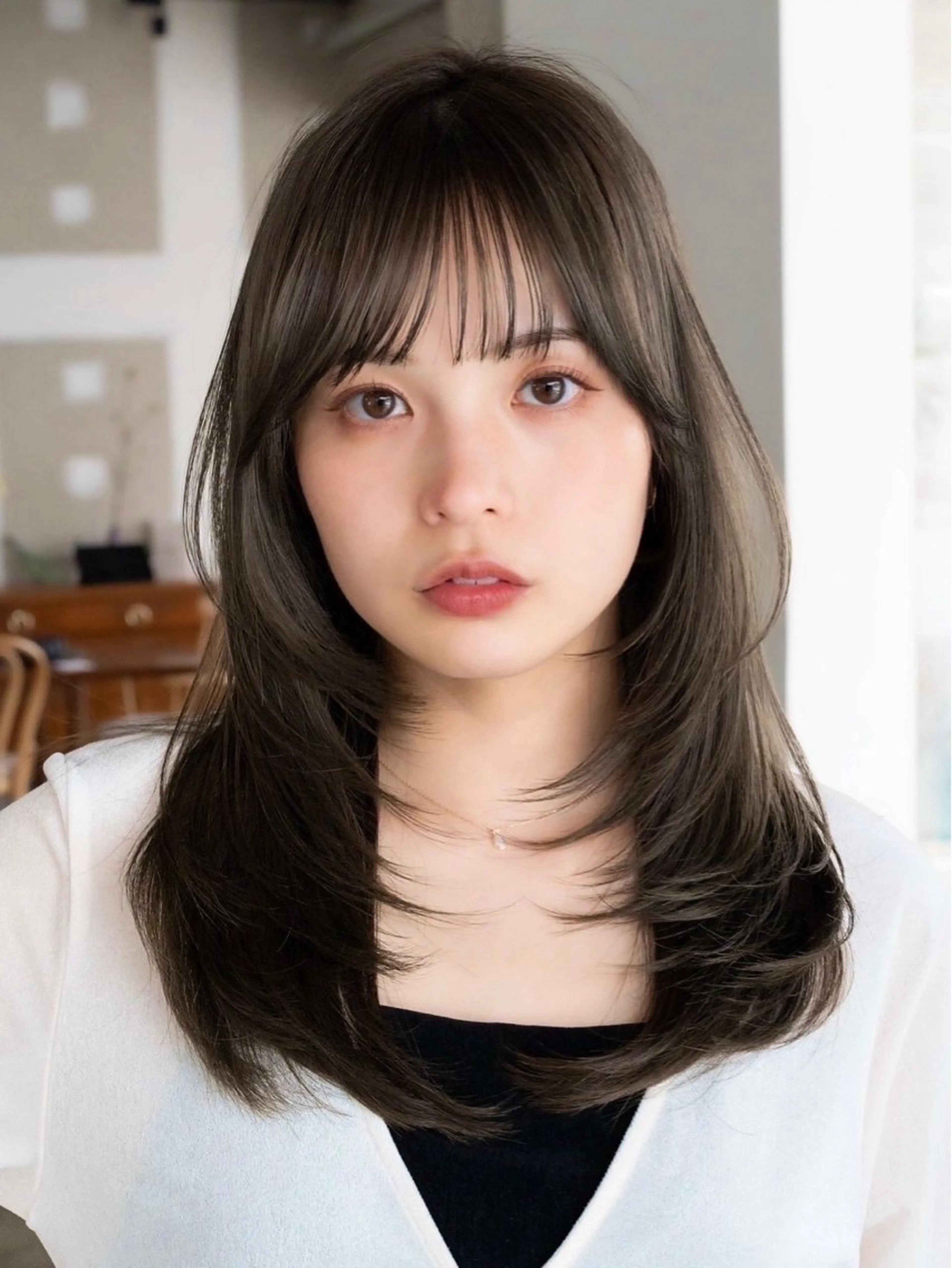 ミディアム カラー 上田 季里のヘアスタイル