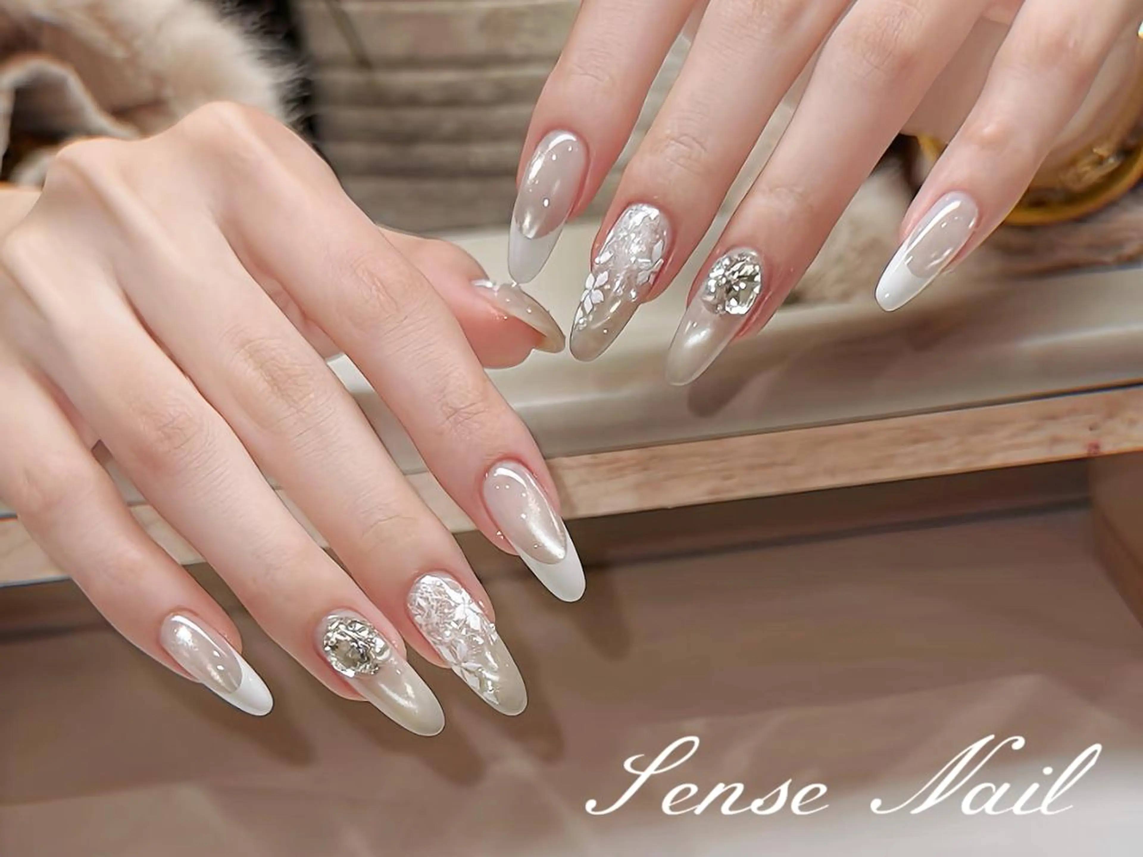 ネイル Queening 🦋のネイルデザイン