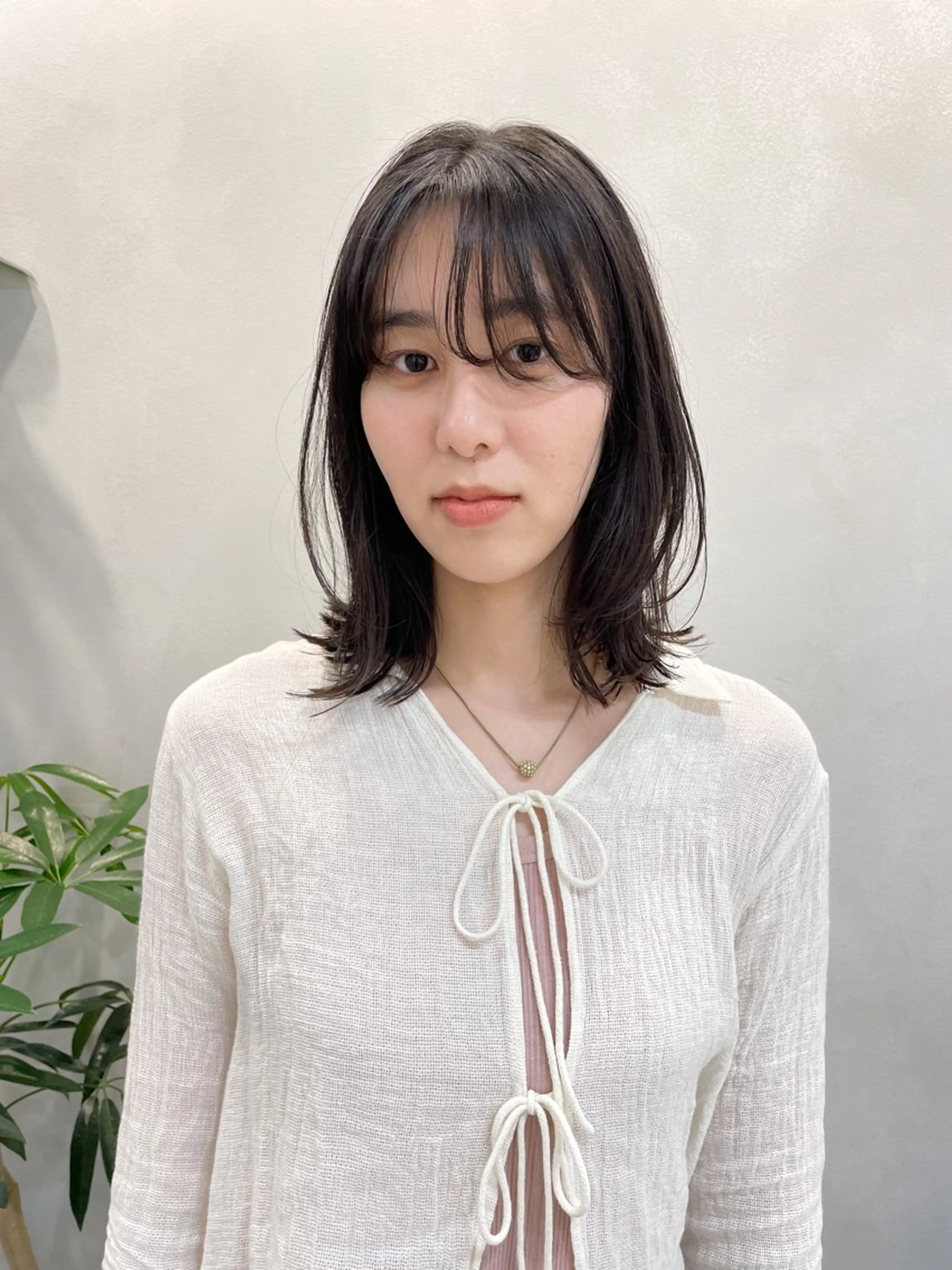 ミディアム 青木 優歩のヘアスタイル