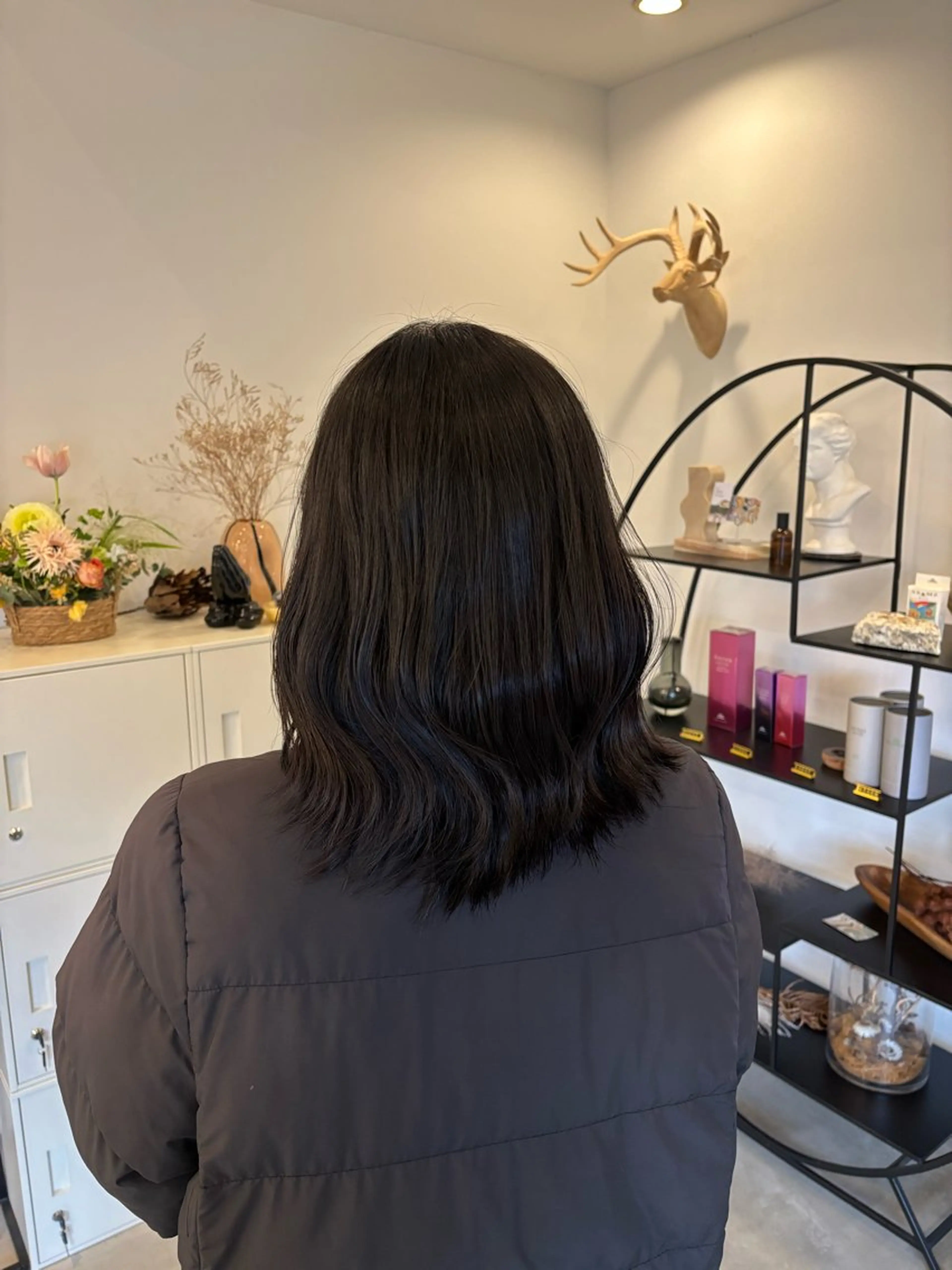 カラー 牧野 花夏のヘアスタイル