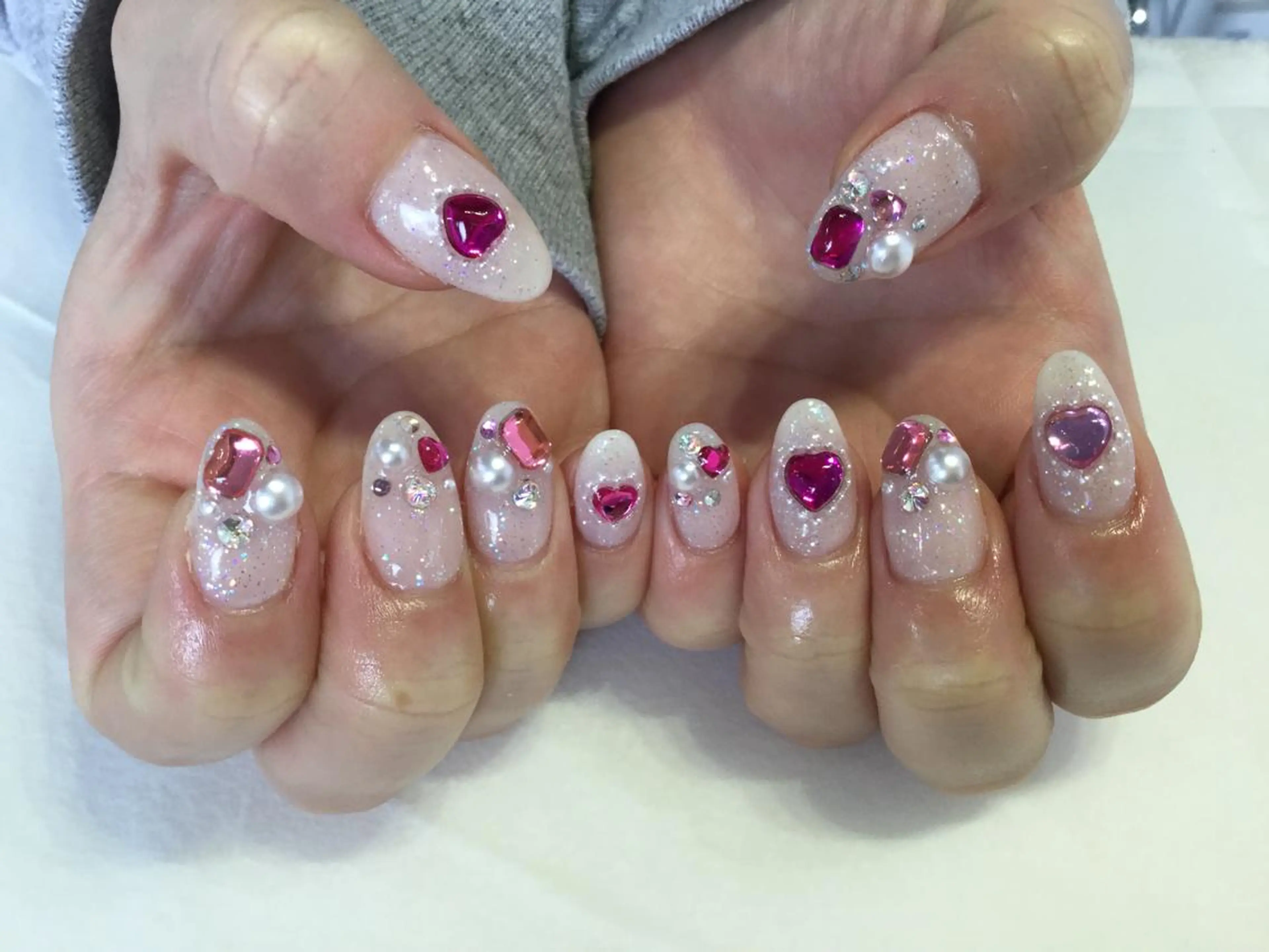 ネイル ハンドネイル 💎🐰 saki. m 🐰💎のネイルデザイン