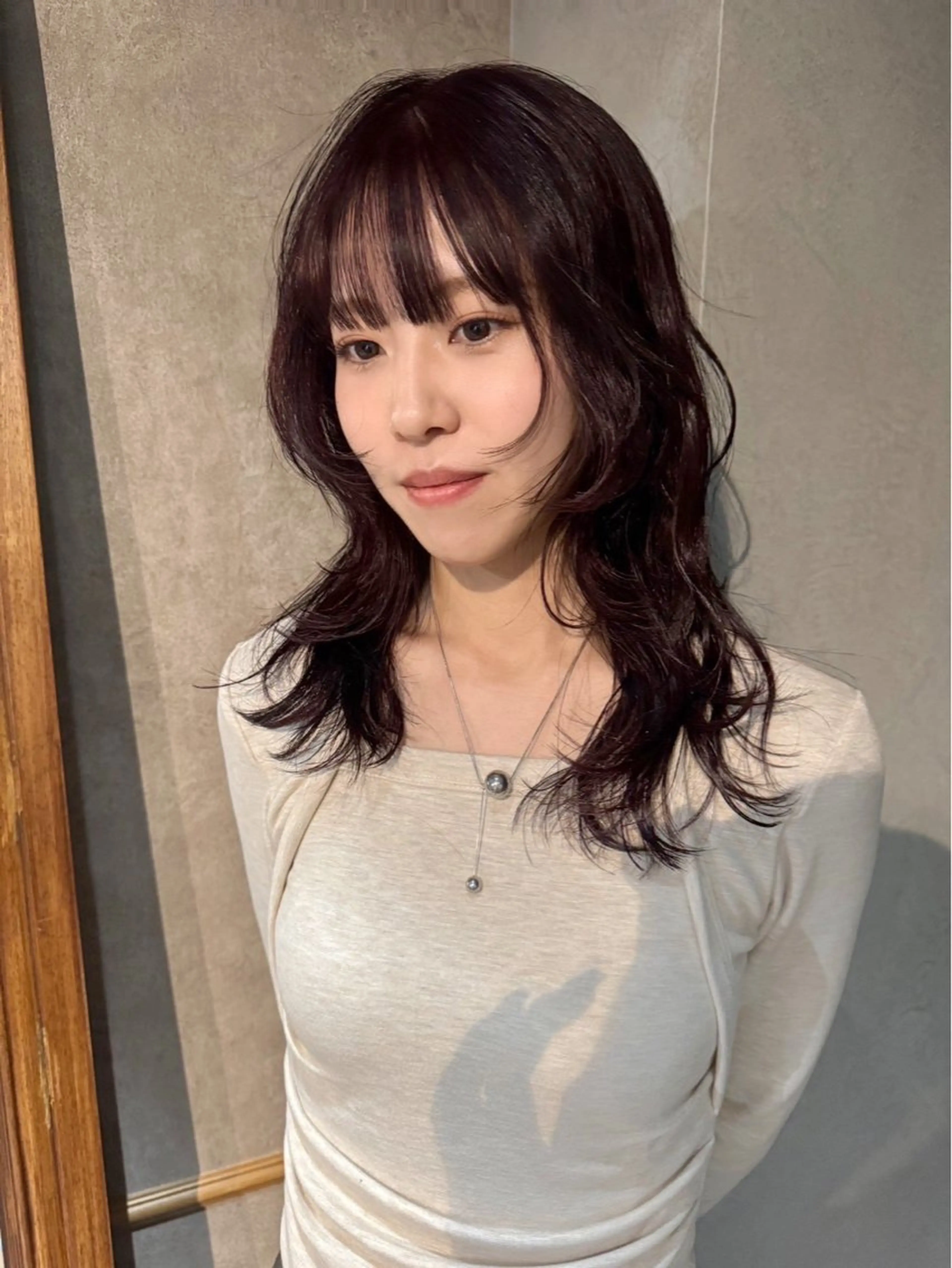 セミロング カラー ブリーチ ケアブリーチ ダブルカラー ハイライトカラー ハイトーンカラー カット ヘアカラー トリートメント ravens デザインカラーのヘアスタイル