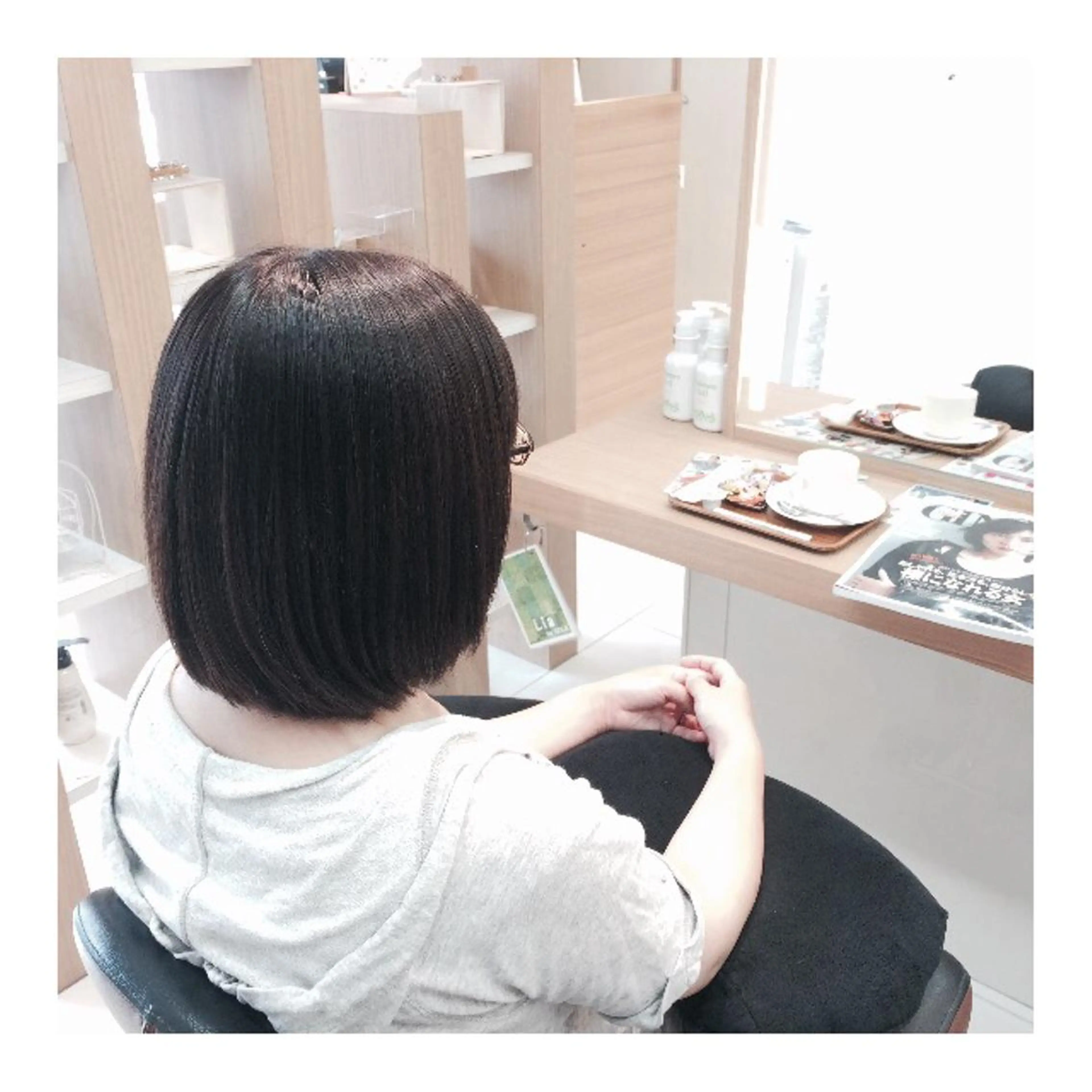 ショート カラー ボブ 岡本 拓朗のヘアスタイル