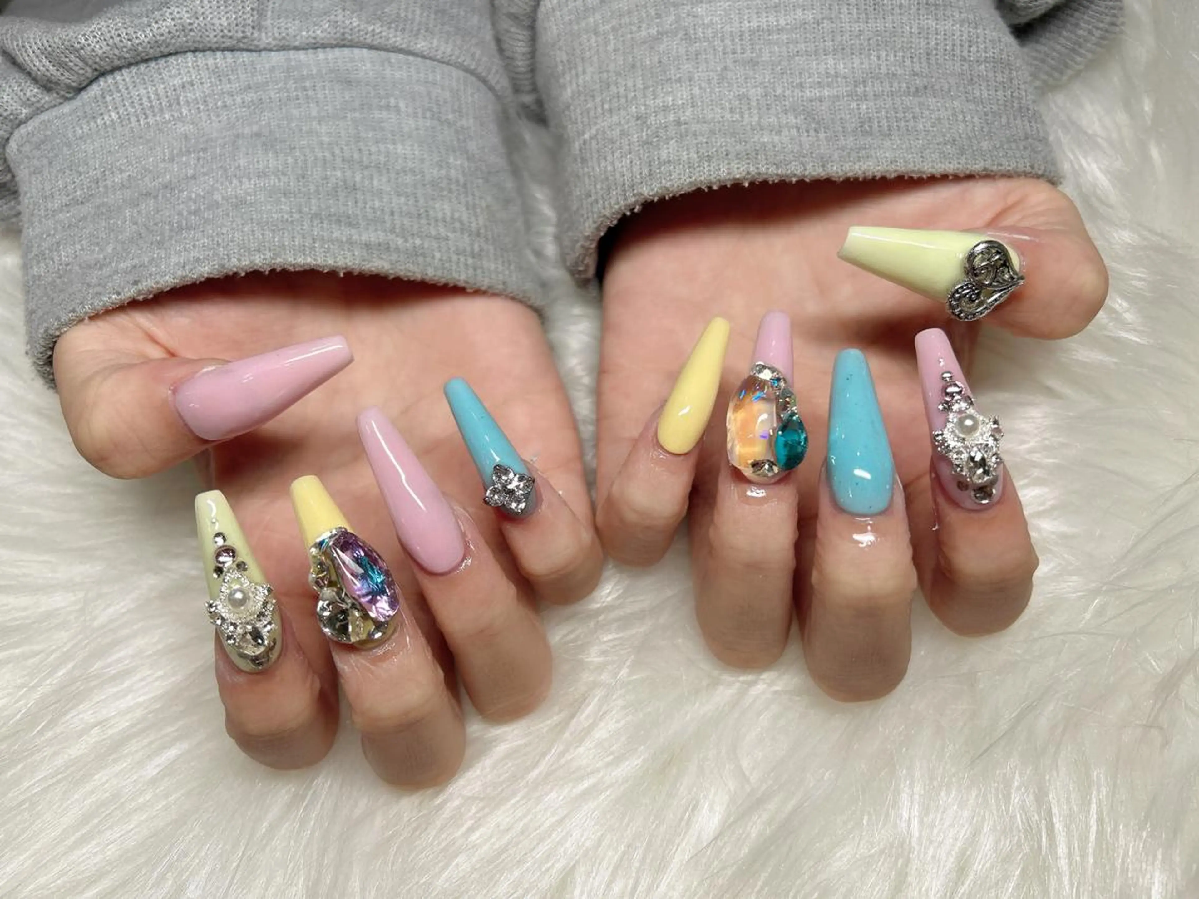 ロング ネイル 《LB》ラブリエ Nail&eyeのマツエク・マツパデザイン