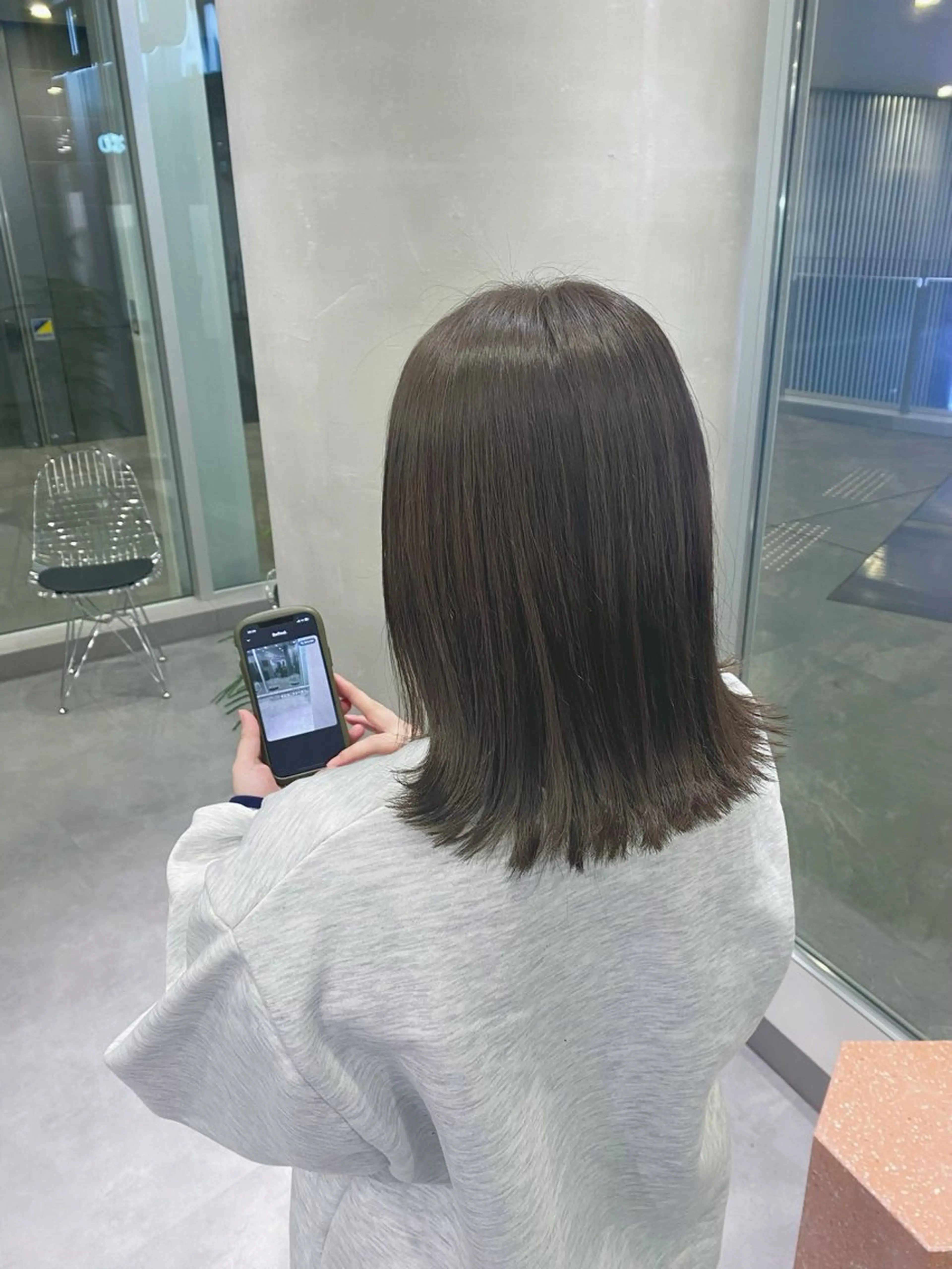 セミロング カラー 野林 夏帆のヘアスタイル