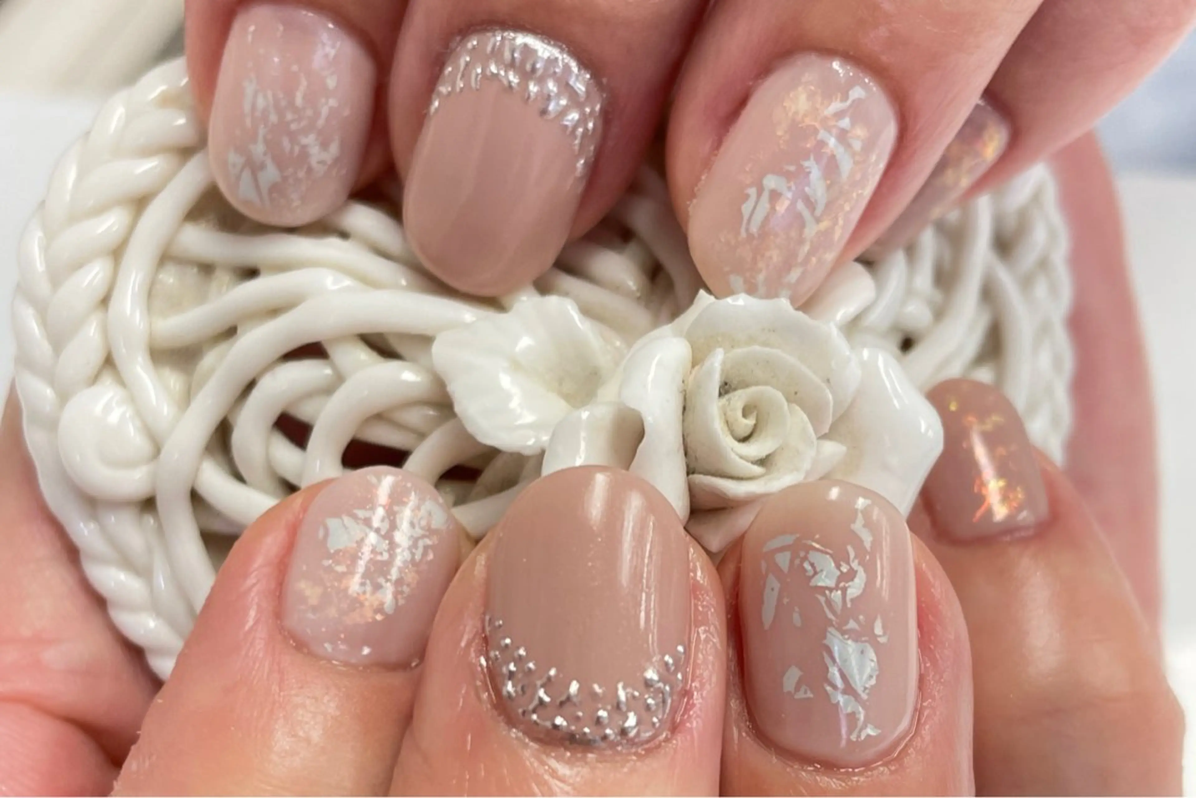 ネイル オーロラネイル ジェルネイル ニュアンスネイル しみ えんのネイルデザイン