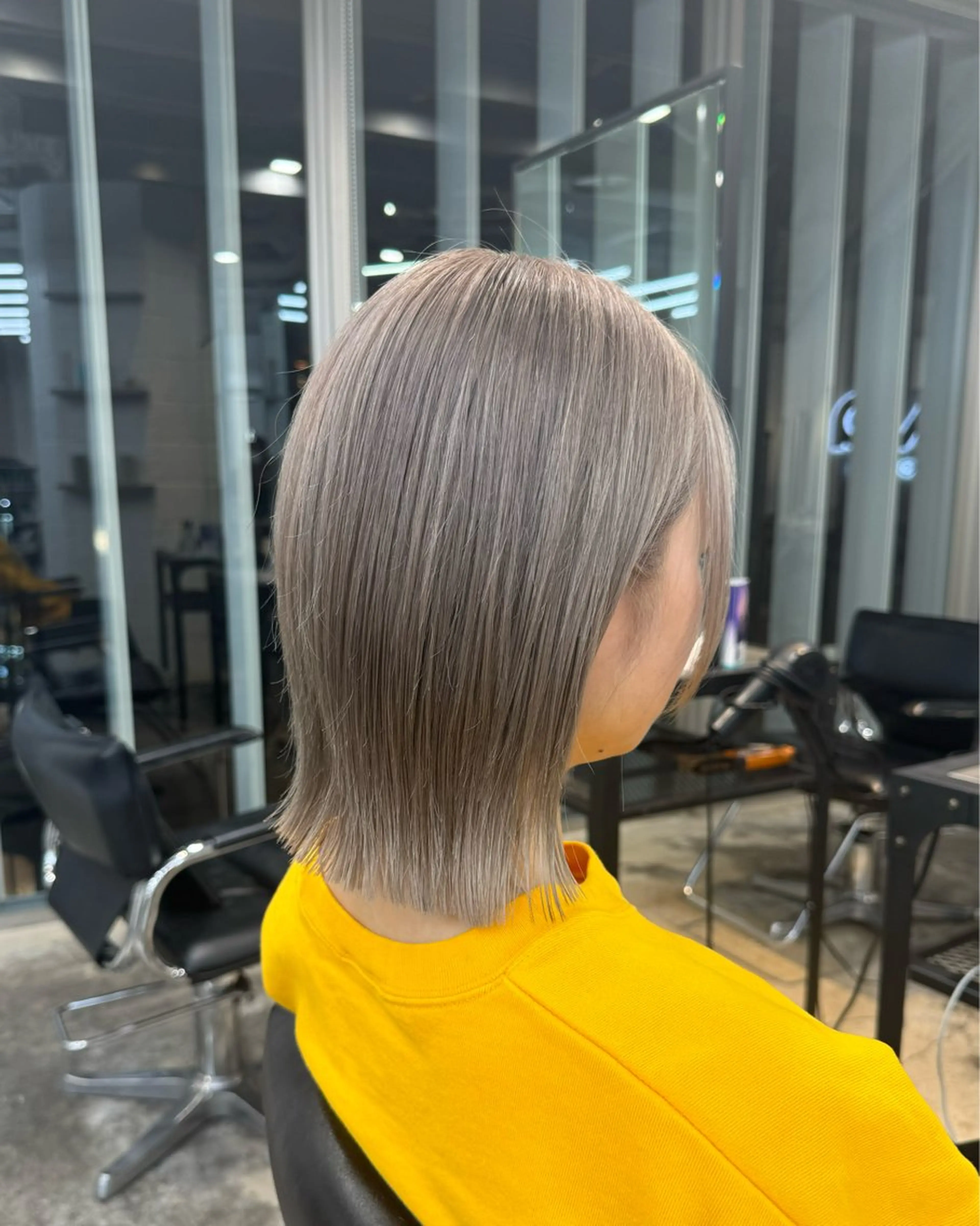 ショート カラー カット ヘアカラー トリートメント ザクザクレイヤー 🍀/ブリーチ/小田のヘアスタイル