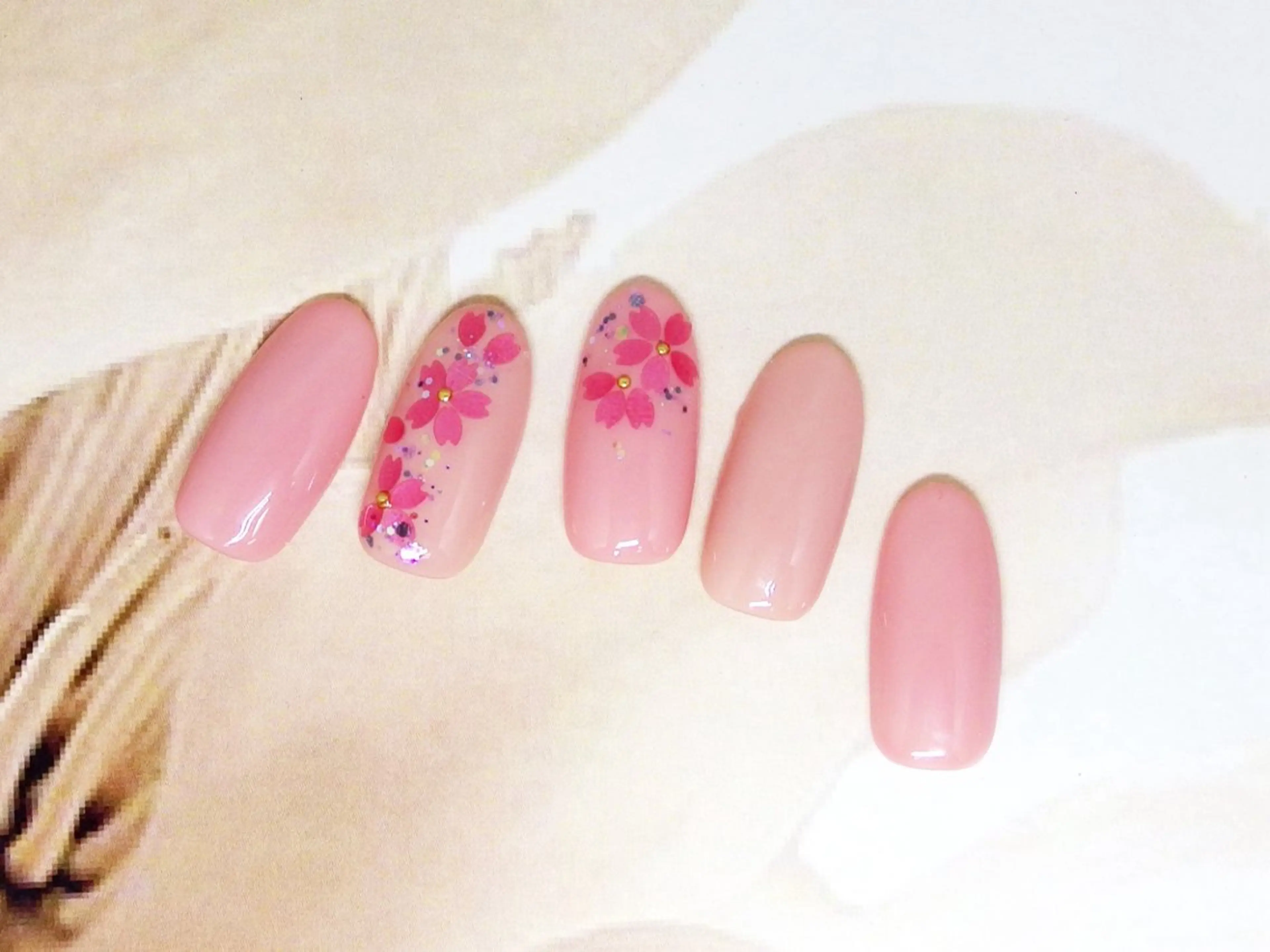 ネイル 持ち込み ハンドネイル ティーエヌ 金山駅東口店のネイルデザイン