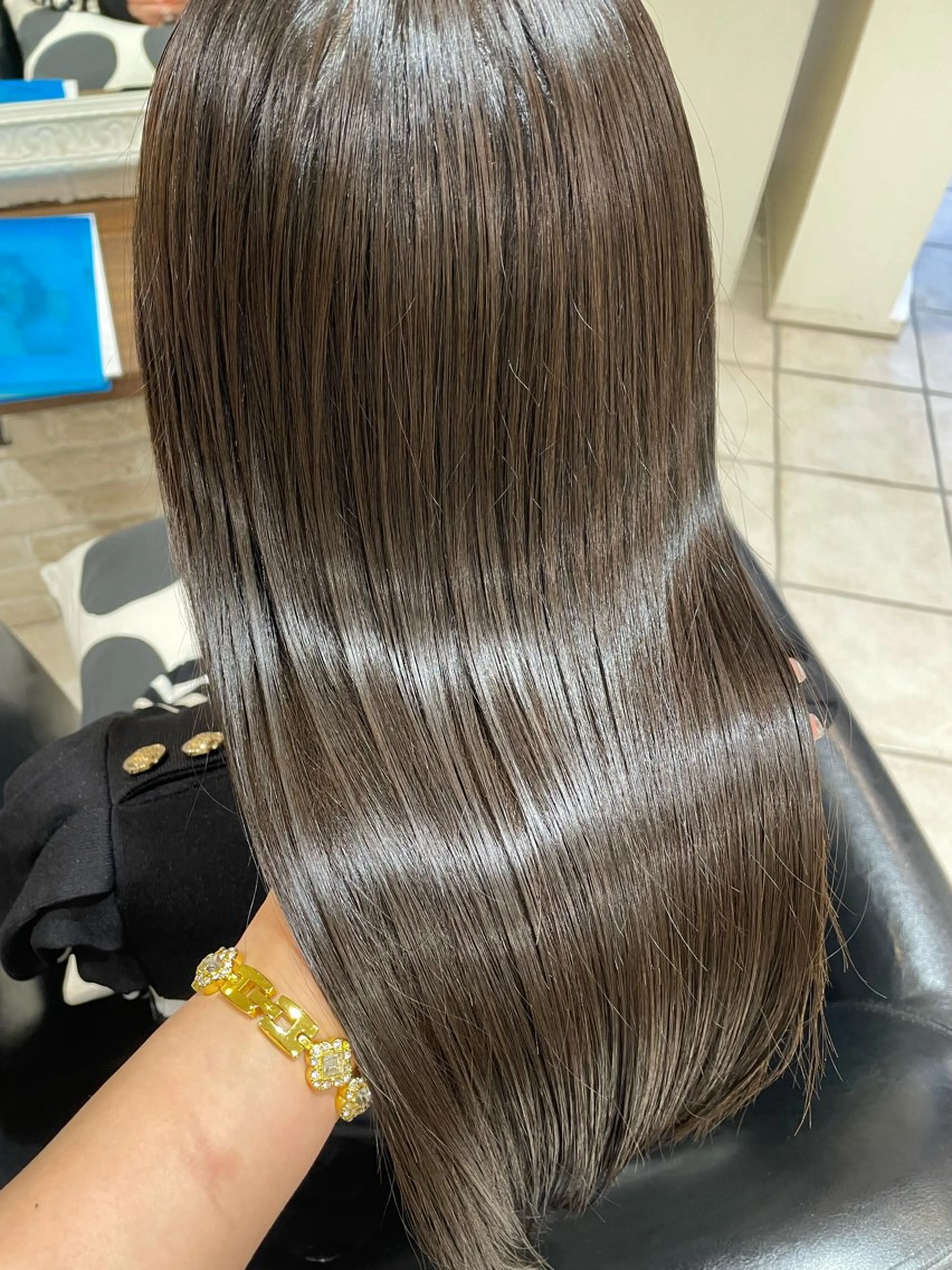 カラー ベージュカラー オリーブベージュ 髪質改善 ヘアカラー トリートメント 🌼 misaki 🌼のヘアスタイル