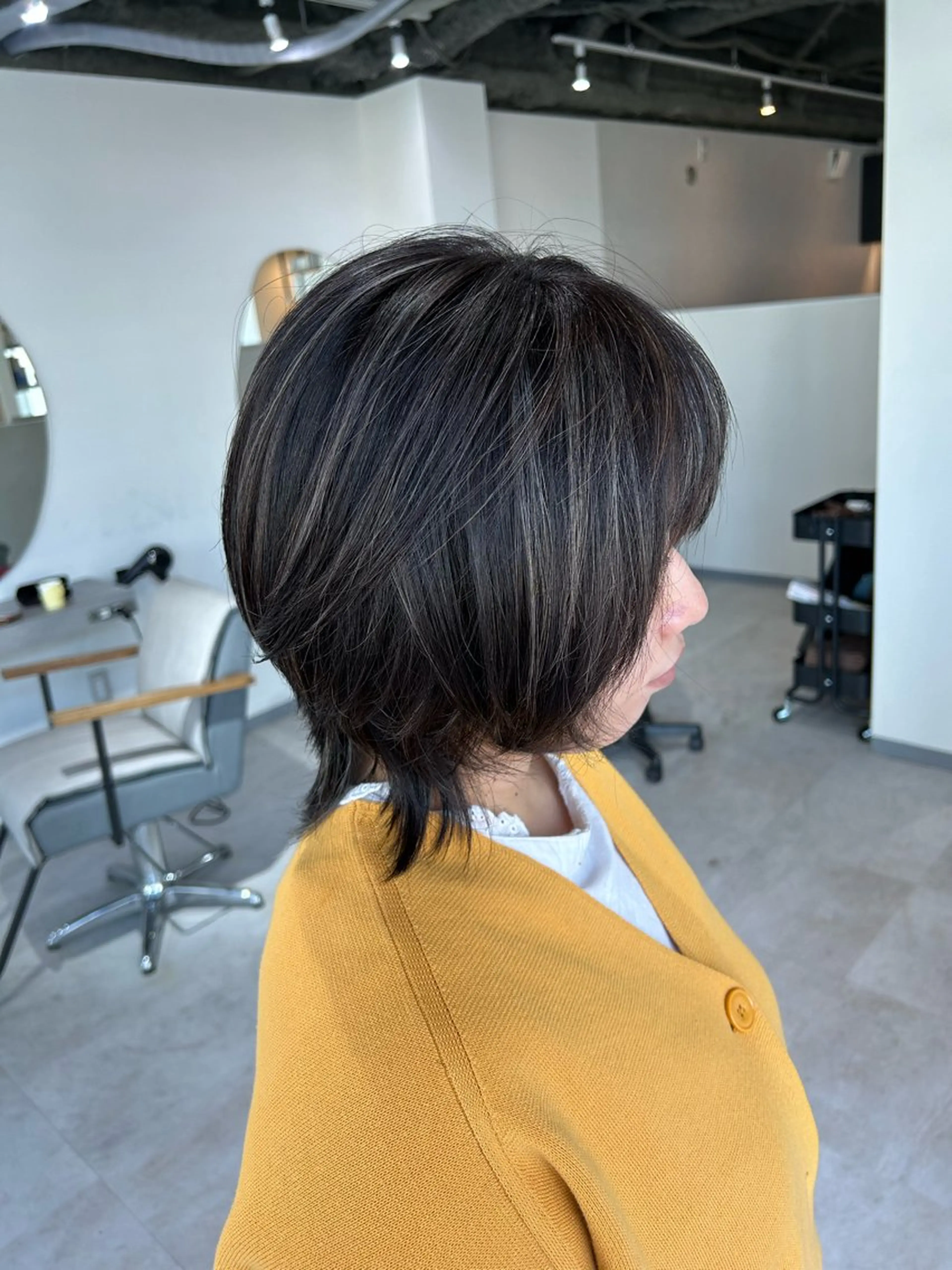 ミディアム カラー ハイライトカラー ハイライト 白髪ぼかしハイライト 柳川拓哉のヘアスタイル