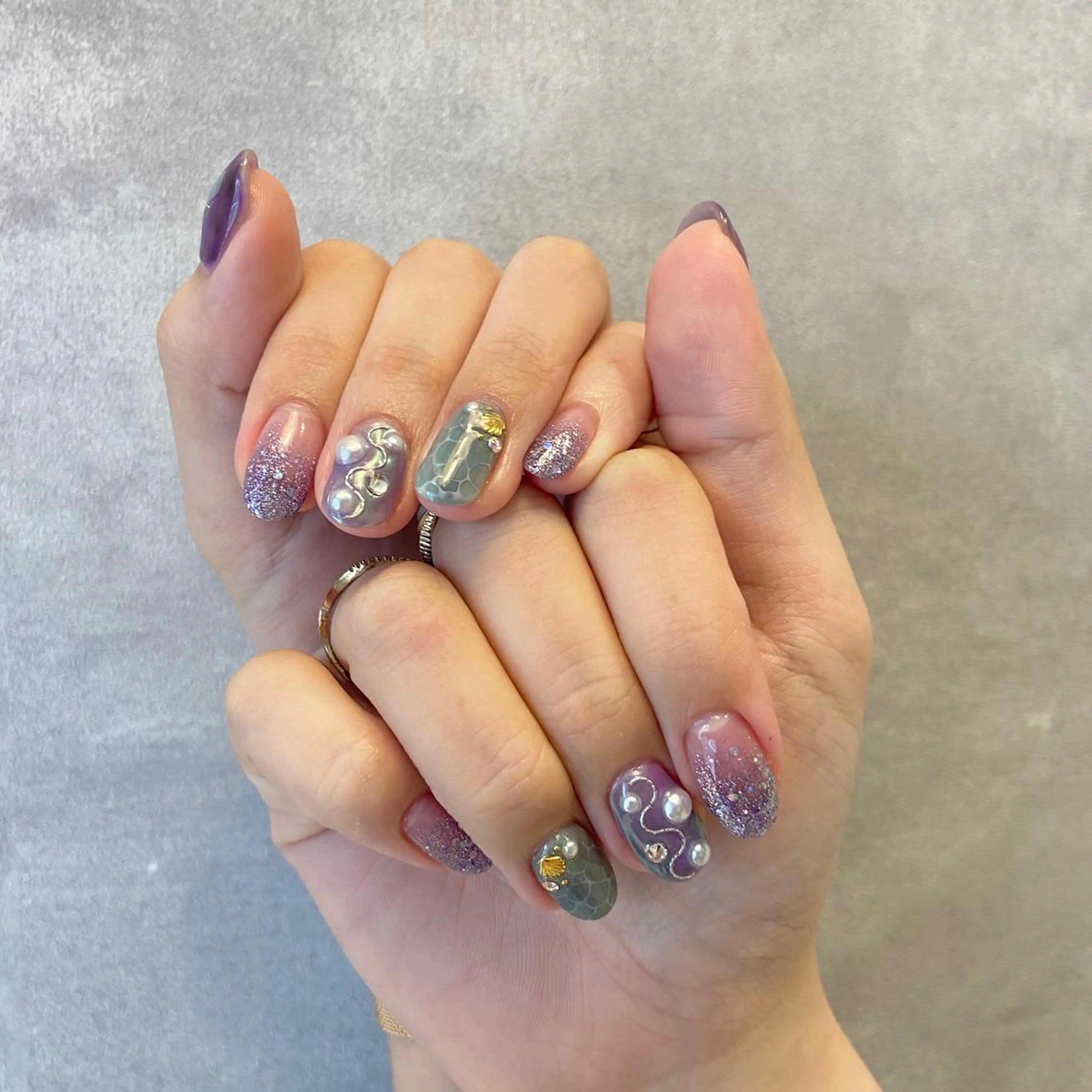 ネイル ハンドネイル happiness プライベートサロンのネイルデザイン