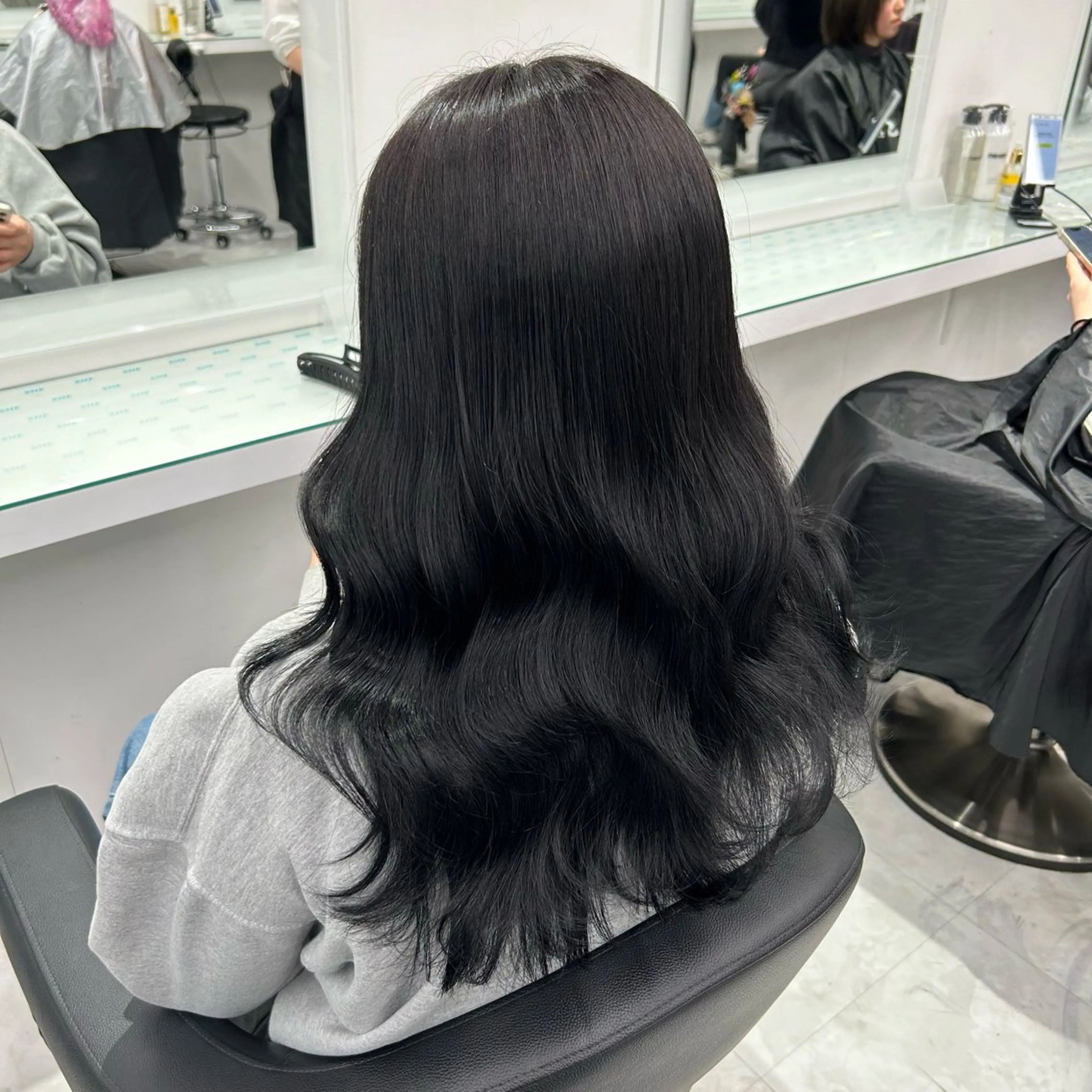 セミロング ヘアカラー トリートメント 🤍大人っぽ韓国暗髪 🤍Asuka🤍のヘアスタイル