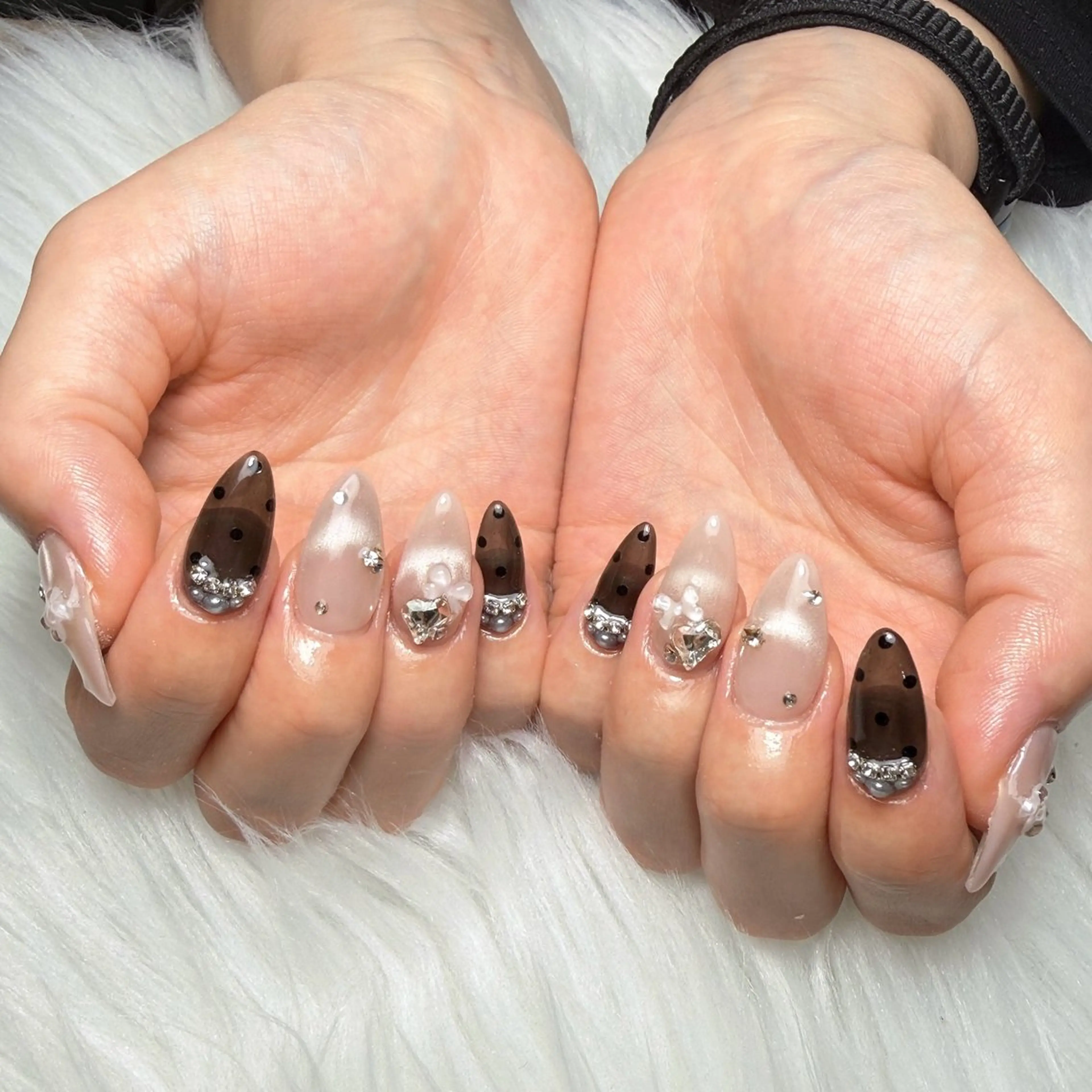 ネイル ハンドネイル lifra Hinaのネイルデザイン