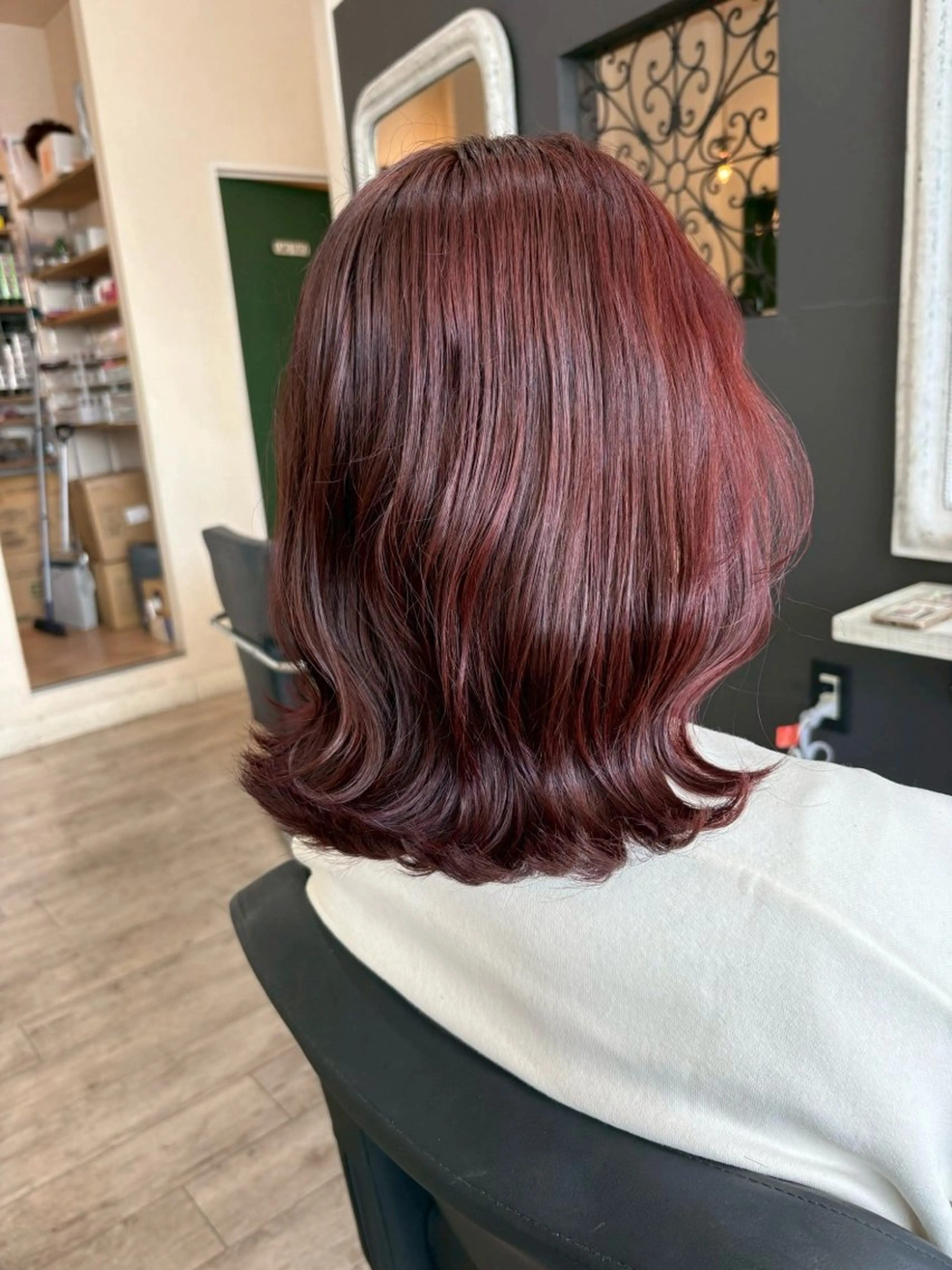 ミディアム カラー YURA hairのヘアスタイル