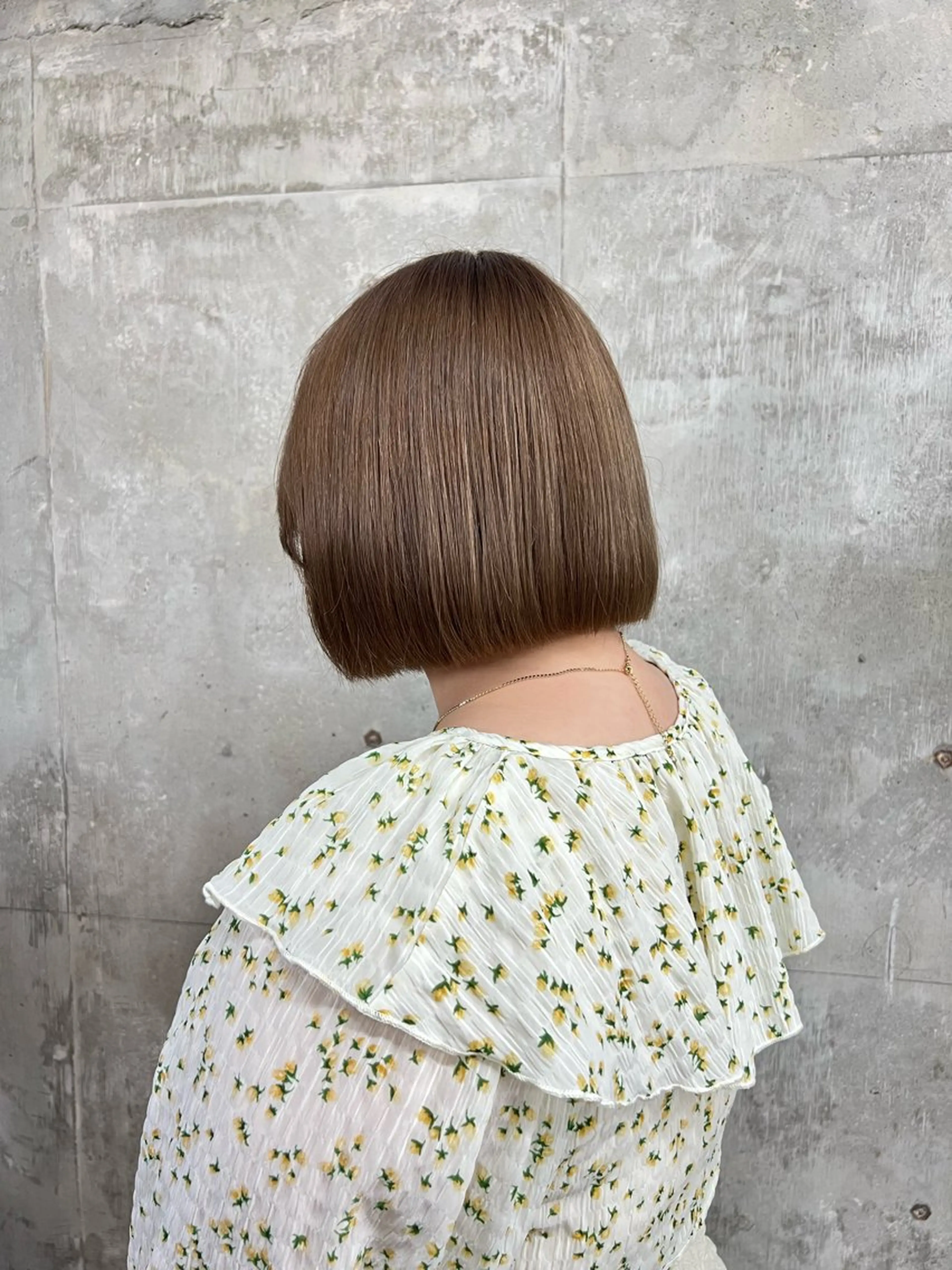 ミディアム カット ヘアカラー トリートメント azumi/ボブ/暖 色/オリーブ/縮毛のヘアスタイル