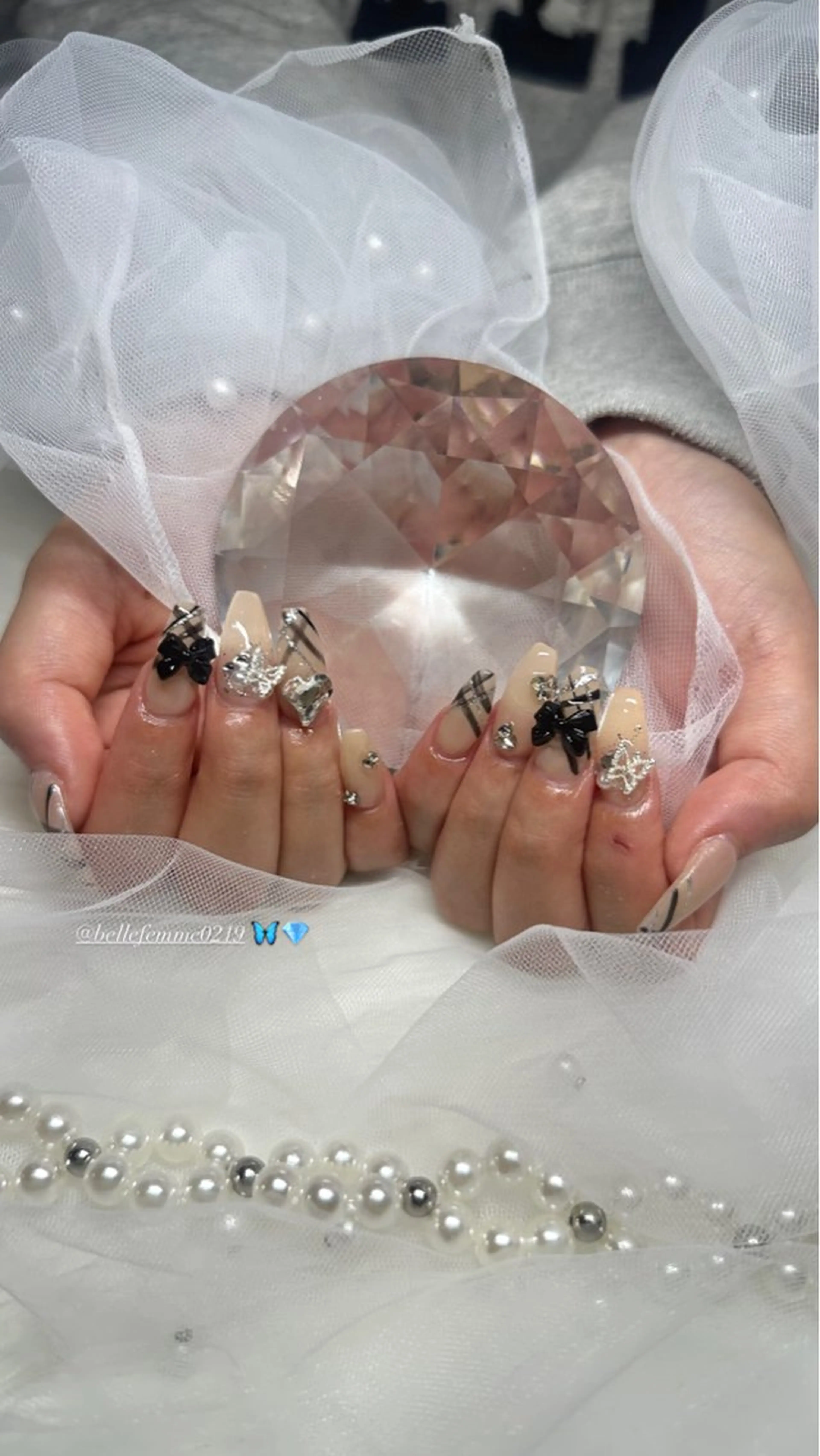 ネイル ガーリー ハンドネイル Belle Fammeのネイルデザイン